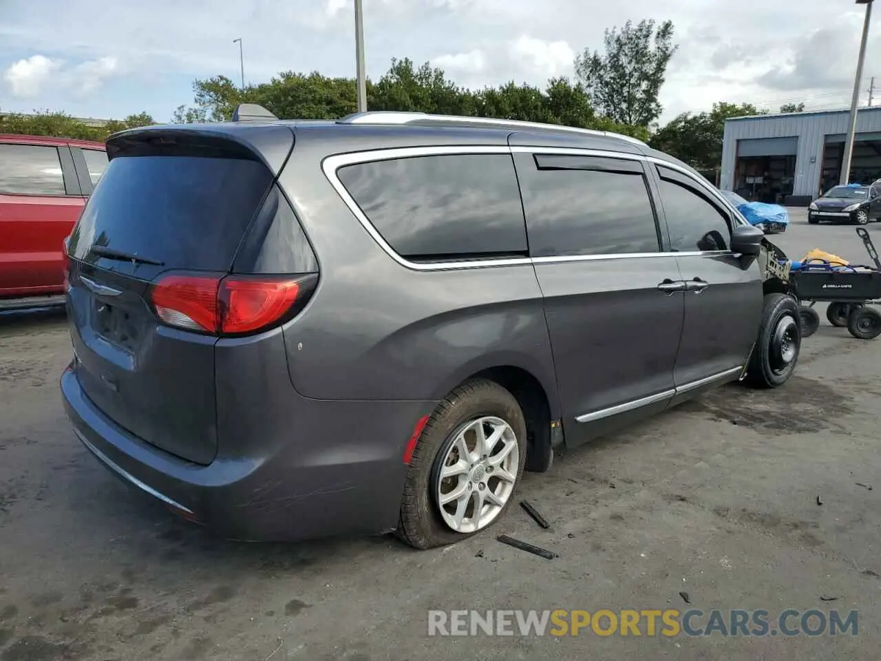 3 fotografías del automóvil dañado 2C4RC1BG6LR131037 CHRYSLER PACIFICA 2020