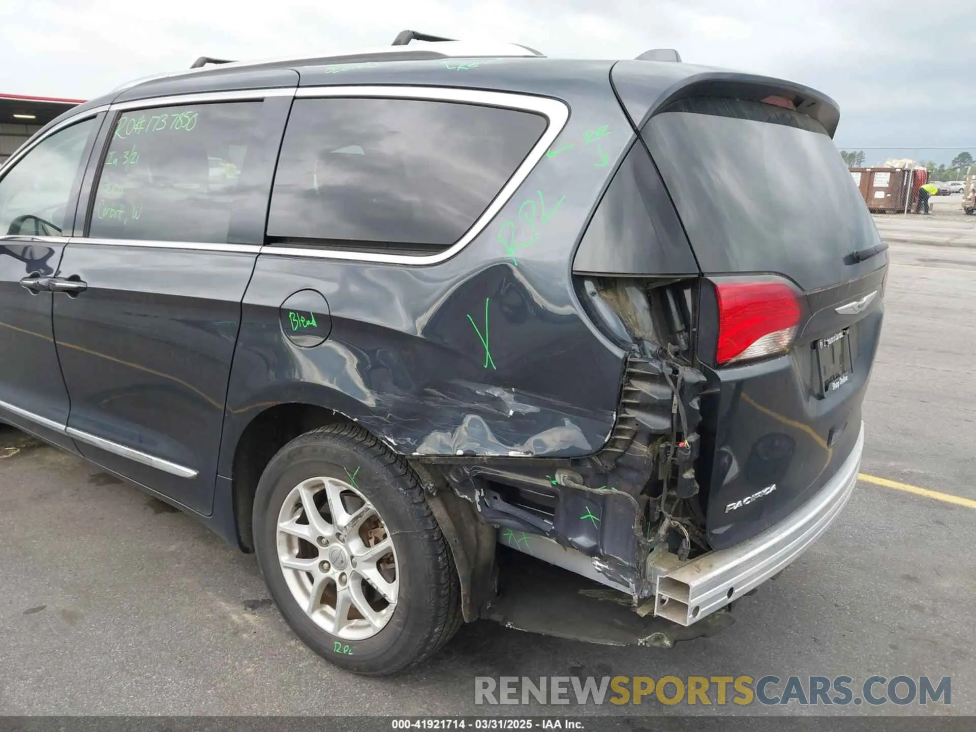 19 fotografías del automóvil dañado 2C4RC1BG7LR284137 CHRYSLER PACIFICA 2020