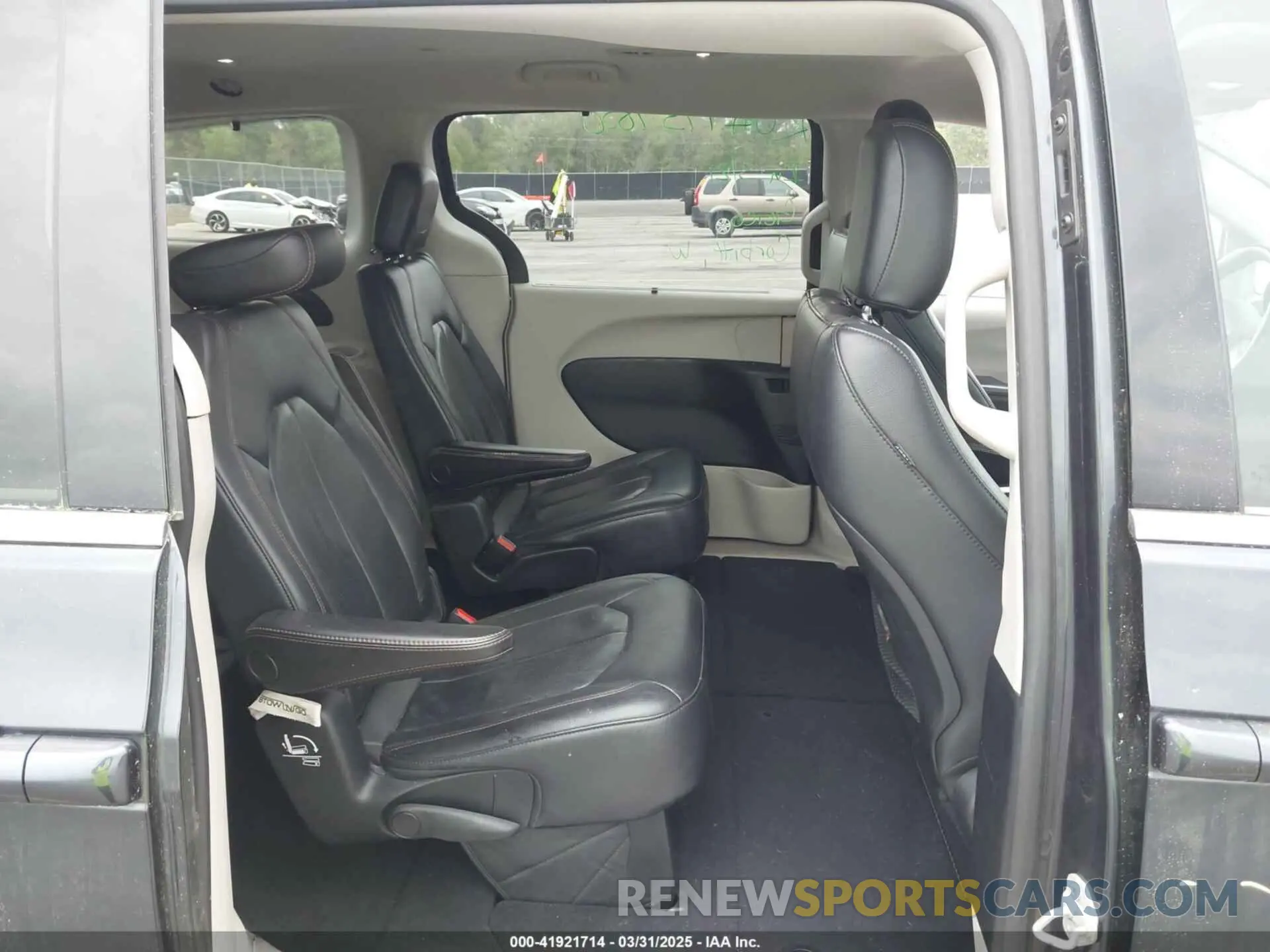 8 fotografías del automóvil dañado 2C4RC1BG7LR284137 CHRYSLER PACIFICA 2020