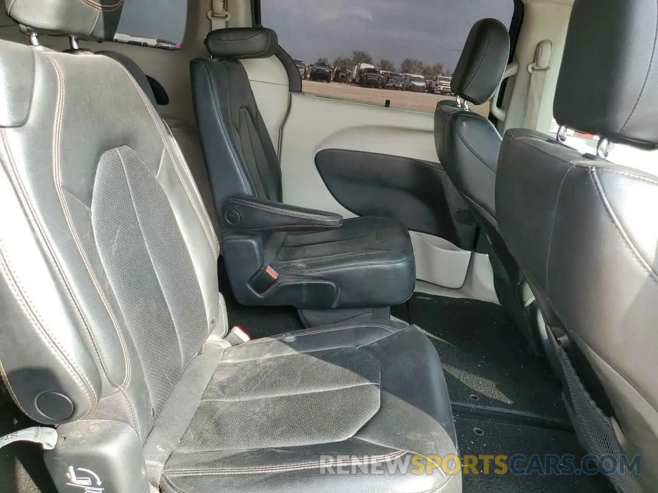 11 fotografías del automóvil dañado 2C4RC1BG9LR133672 CHRYSLER PACIFICA 2020