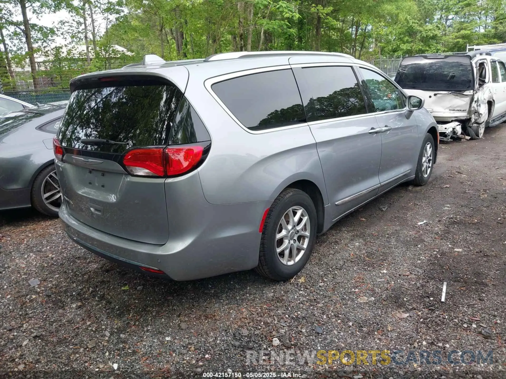 4 fotografías del automóvil dañado 2C4RC1BG9LR275908 CHRYSLER PACIFICA 2020