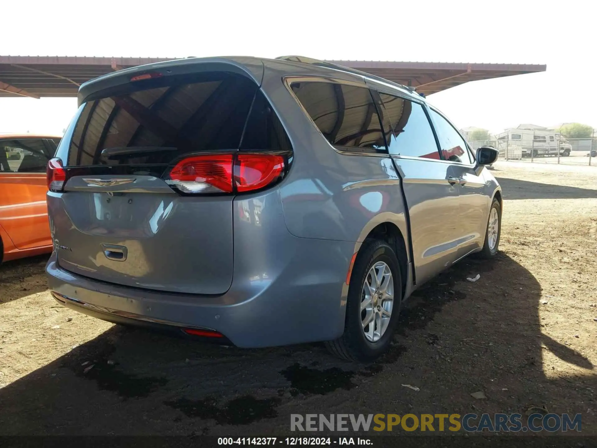 4 fotografías del automóvil dañado 2C4RC1BGXLR103757 CHRYSLER PACIFICA 2020