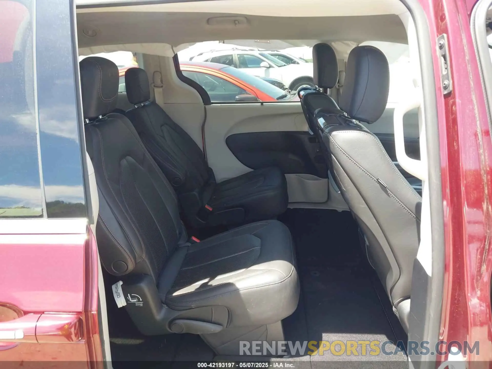 8 fotografías del automóvil dañado 2C4RC1EG2LR210961 CHRYSLER PACIFICA 2020