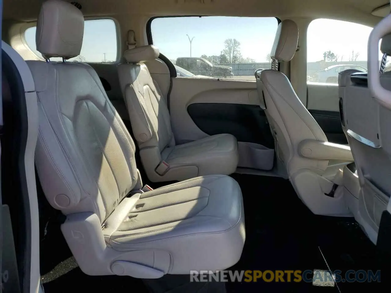 11 fotografías del automóvil dañado 2C4RC1EG2LR266818 CHRYSLER PACIFICA 2020
