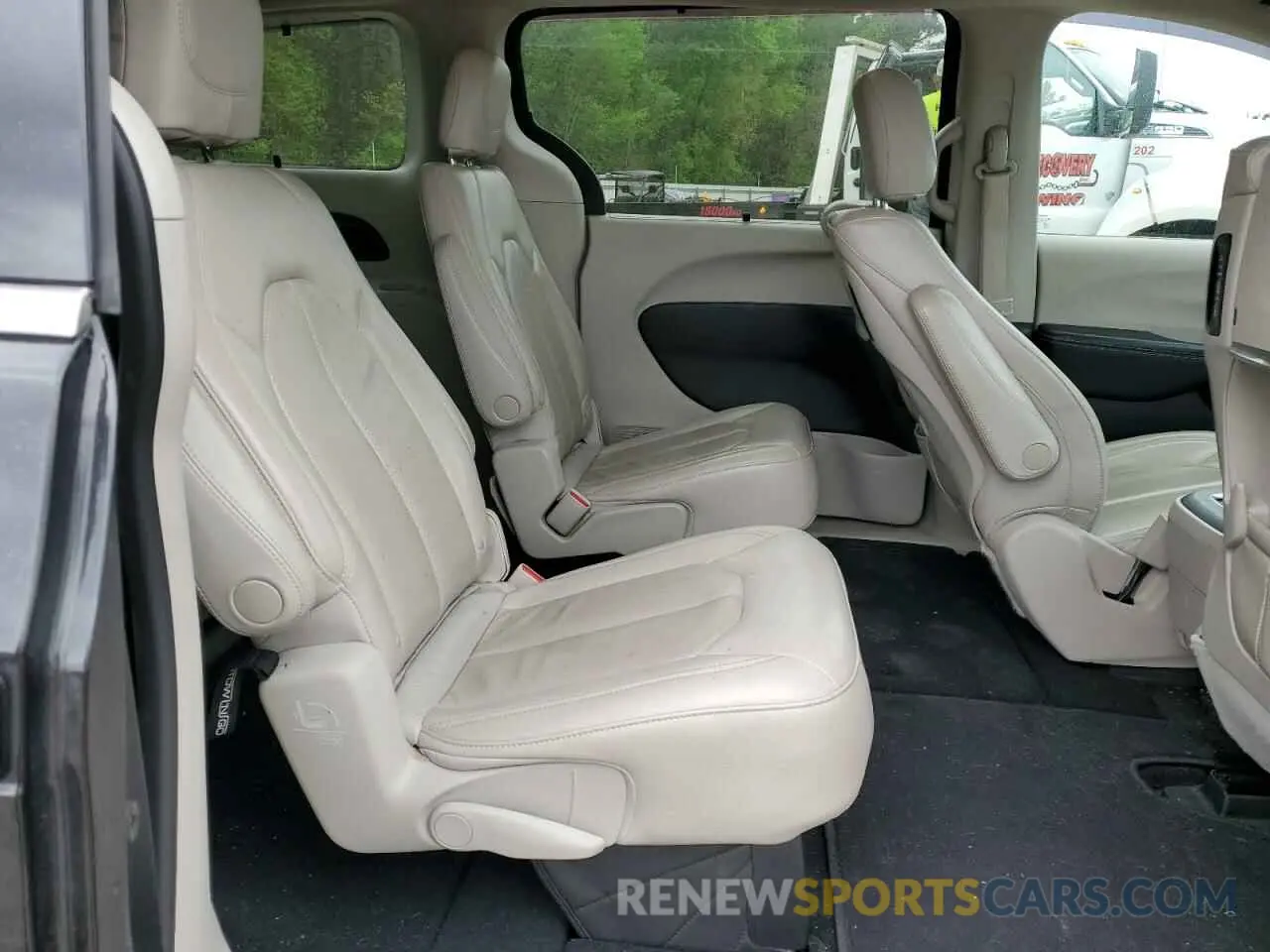 12 fotografías del automóvil dañado 2C4RC1EG3LR138460 CHRYSLER PACIFICA 2020
