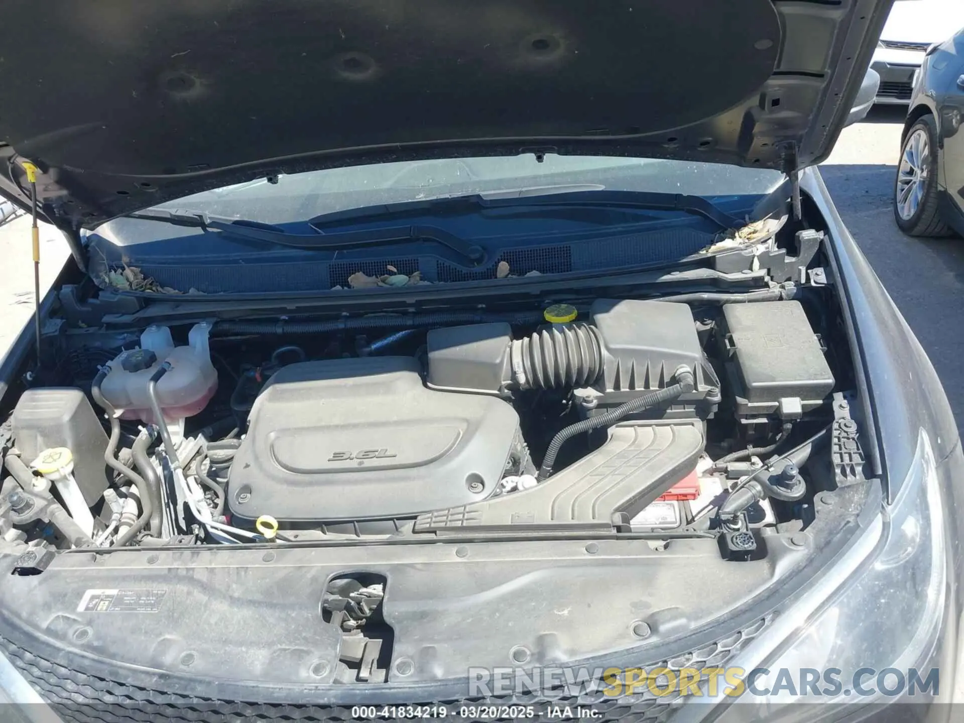 10 fotografías del automóvil dañado 2C4RC1EG3LR164881 CHRYSLER PACIFICA 2020