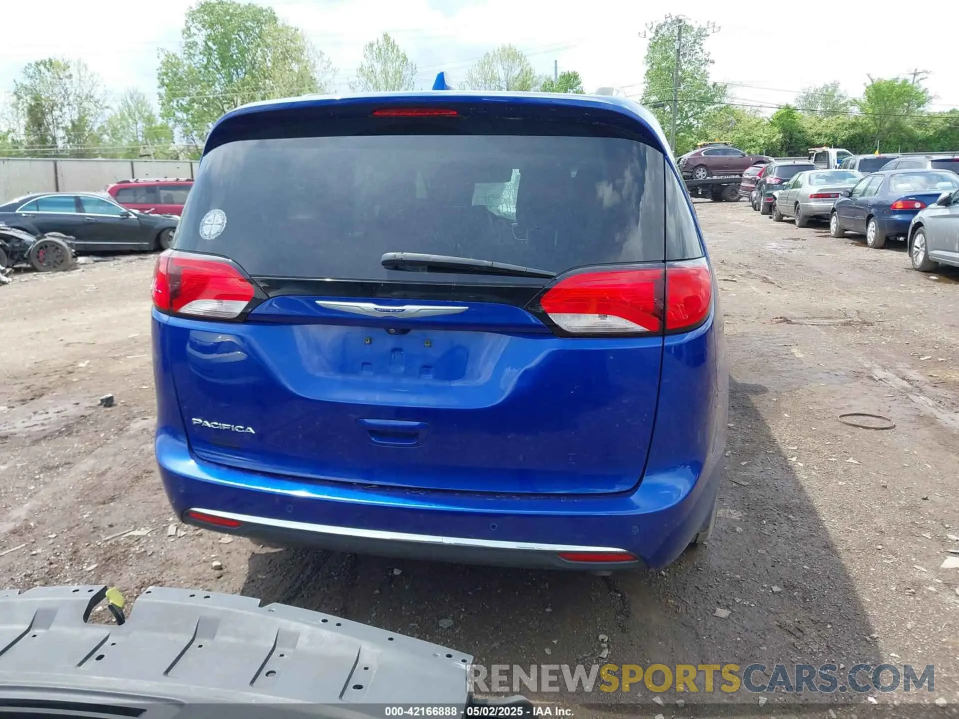 16 fotografías del automóvil dañado 2C4RC1EG3LR172897 CHRYSLER PACIFICA 2020