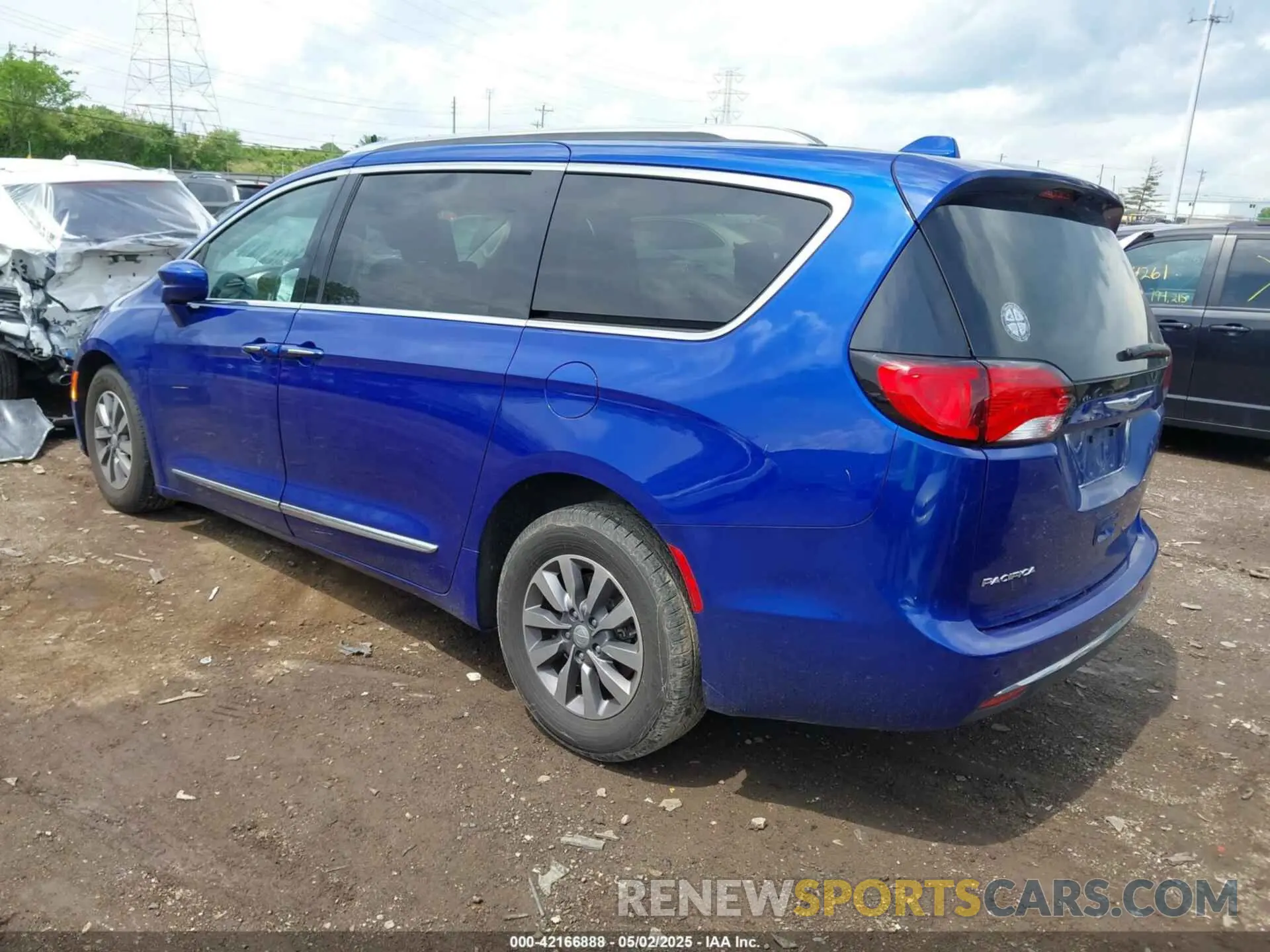 3 fotografías del automóvil dañado 2C4RC1EG3LR172897 CHRYSLER PACIFICA 2020