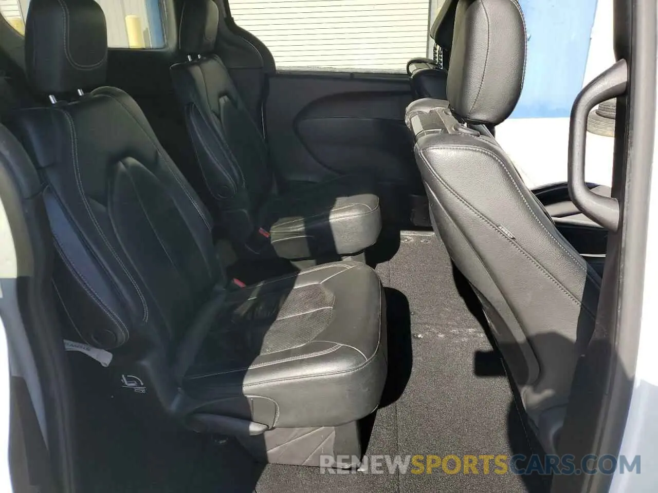 11 fotografías del automóvil dañado 2C4RC1EG3LR250353 CHRYSLER PACIFICA 2020