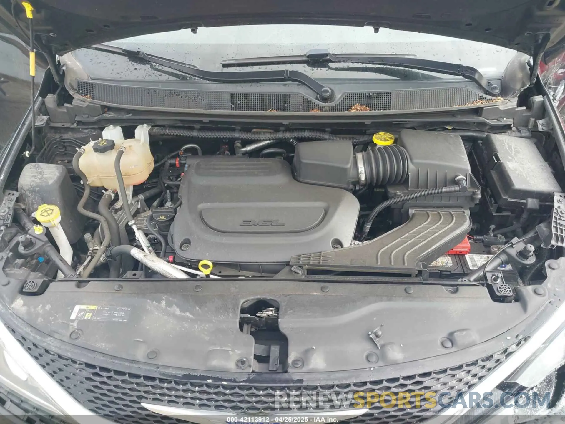 10 fotografías del automóvil dañado 2C4RC1EG4LR108013 CHRYSLER PACIFICA 2020