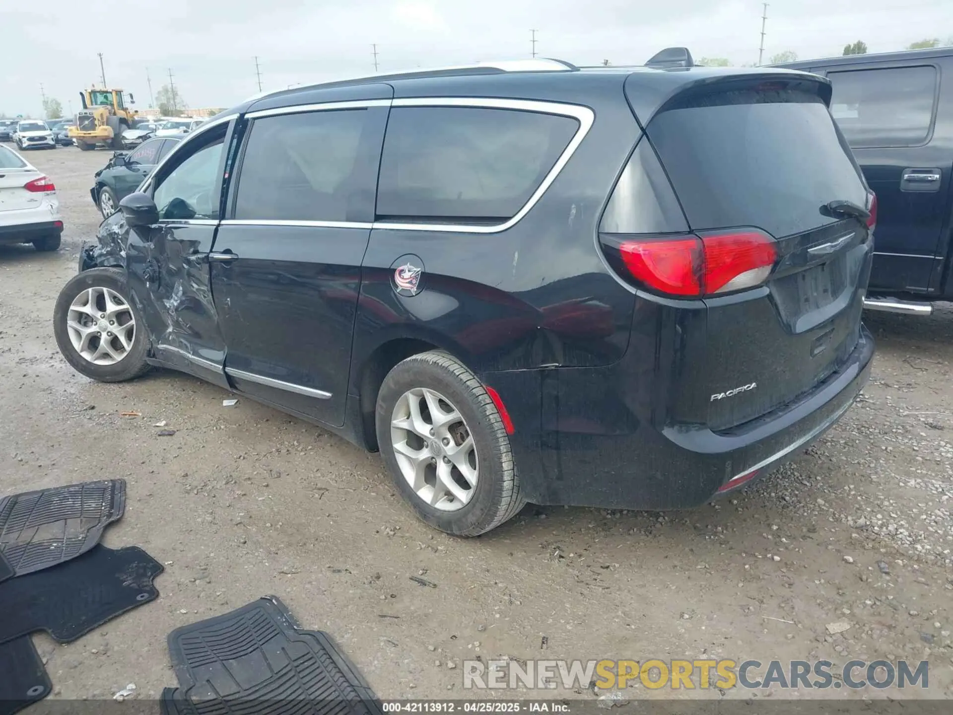 3 fotografías del automóvil dañado 2C4RC1EG4LR108013 CHRYSLER PACIFICA 2020