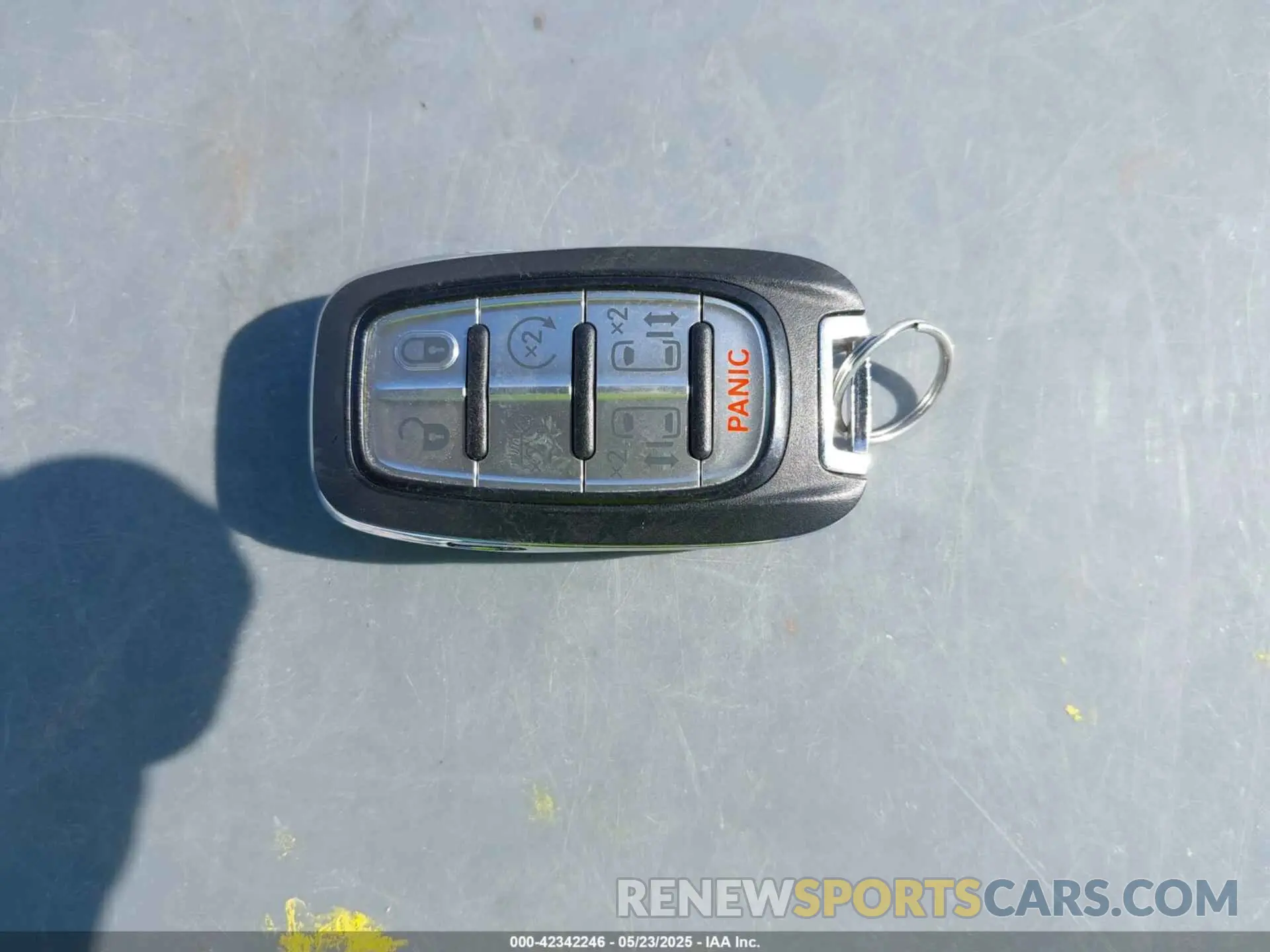 11 fotografías del automóvil dañado 2C4RC1EG5LR102298 CHRYSLER PACIFICA 2020