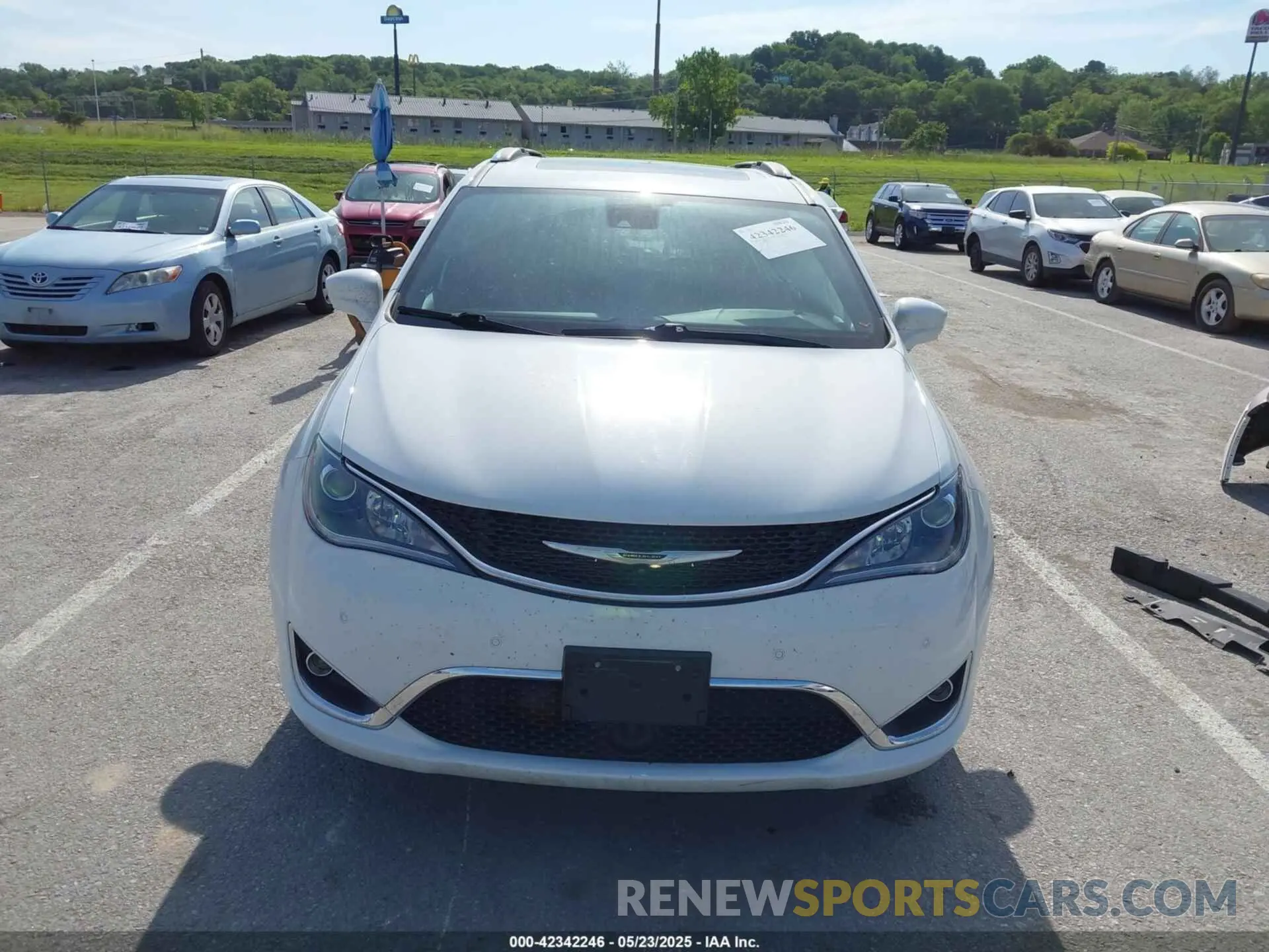 13 fotografías del automóvil dañado 2C4RC1EG5LR102298 CHRYSLER PACIFICA 2020