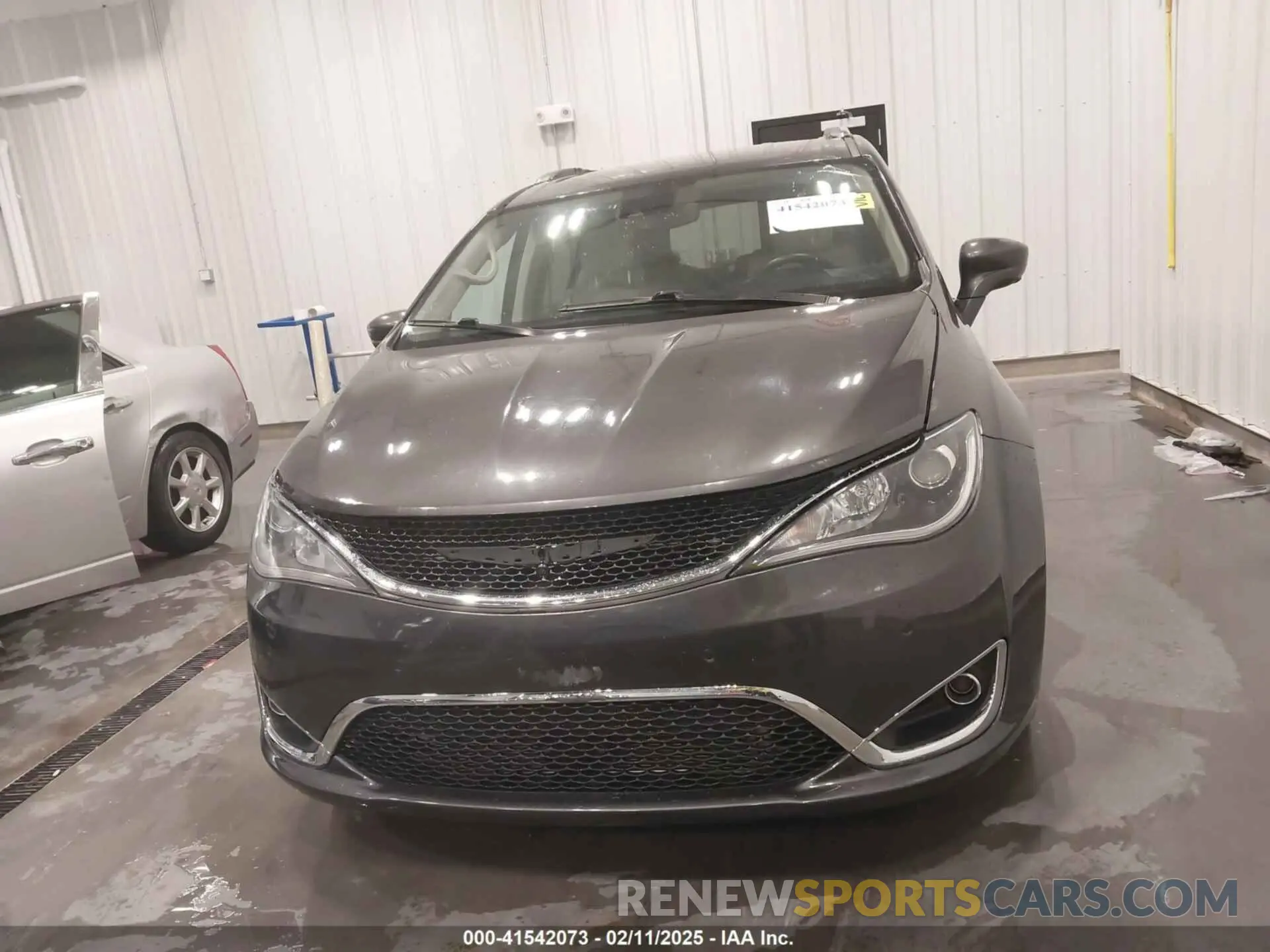 13 fotografías del automóvil dañado 2C4RC1EG7LR108488 CHRYSLER PACIFICA 2020