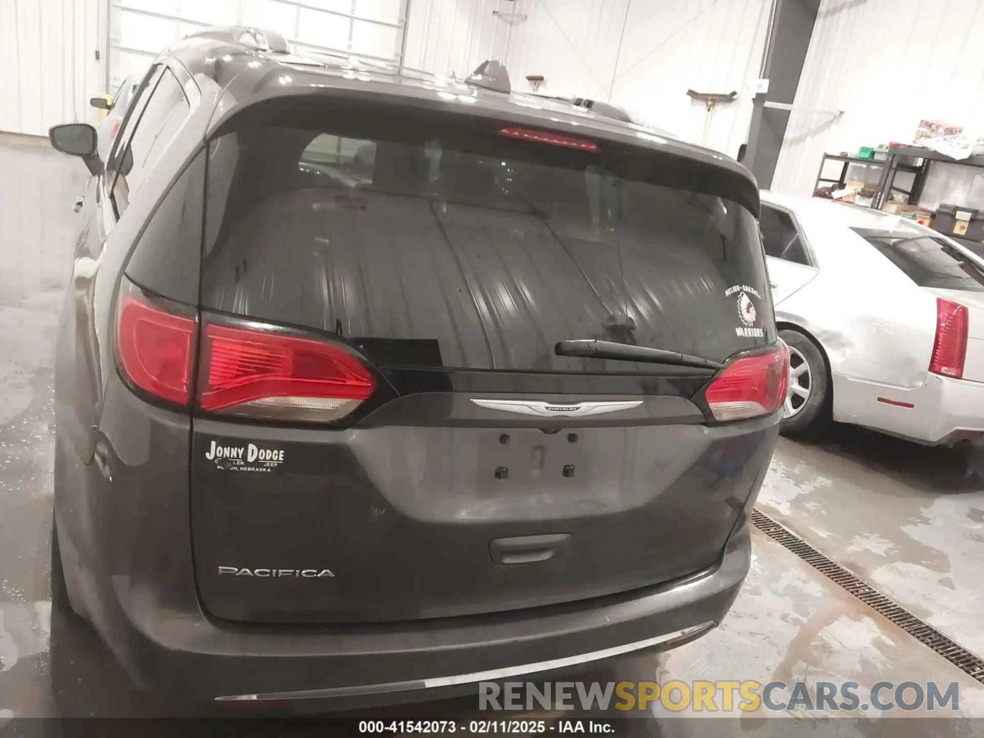 17 fotografías del automóvil dañado 2C4RC1EG7LR108488 CHRYSLER PACIFICA 2020