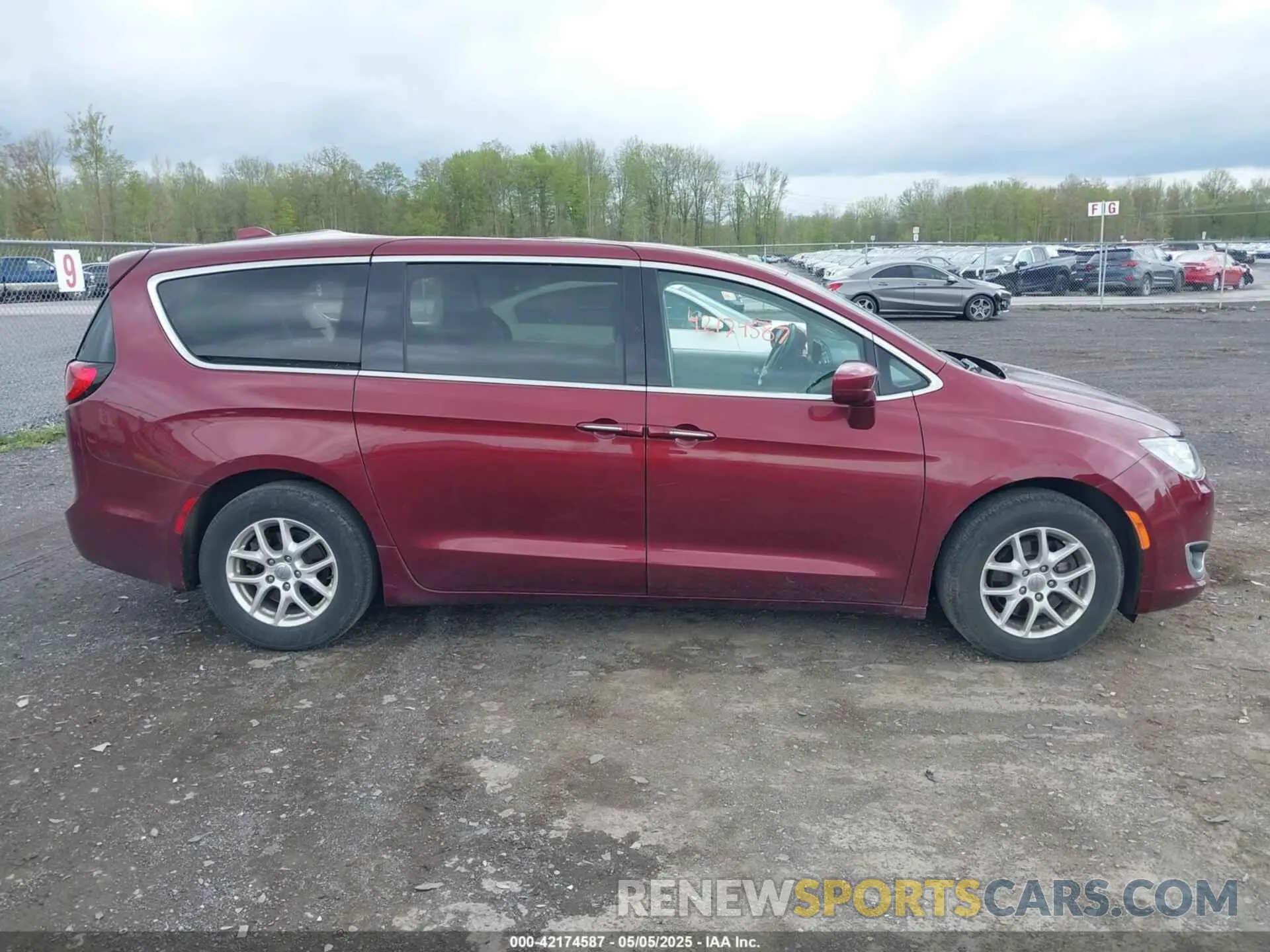 13 fotografías del automóvil dañado 2C4RC1FG0LR266864 CHRYSLER PACIFICA 2020
