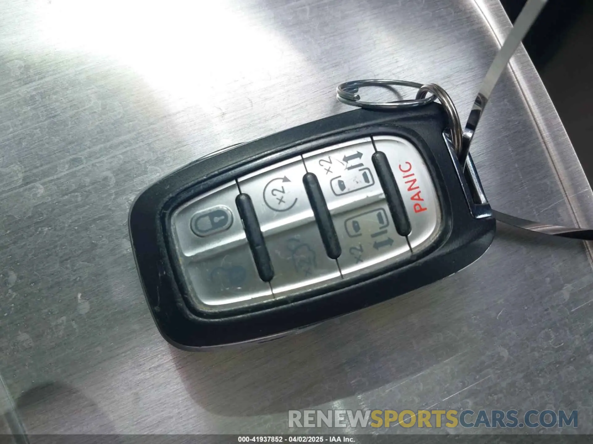 11 fotografías del automóvil dañado 2C4RC1FG2LR200381 CHRYSLER PACIFICA 2020