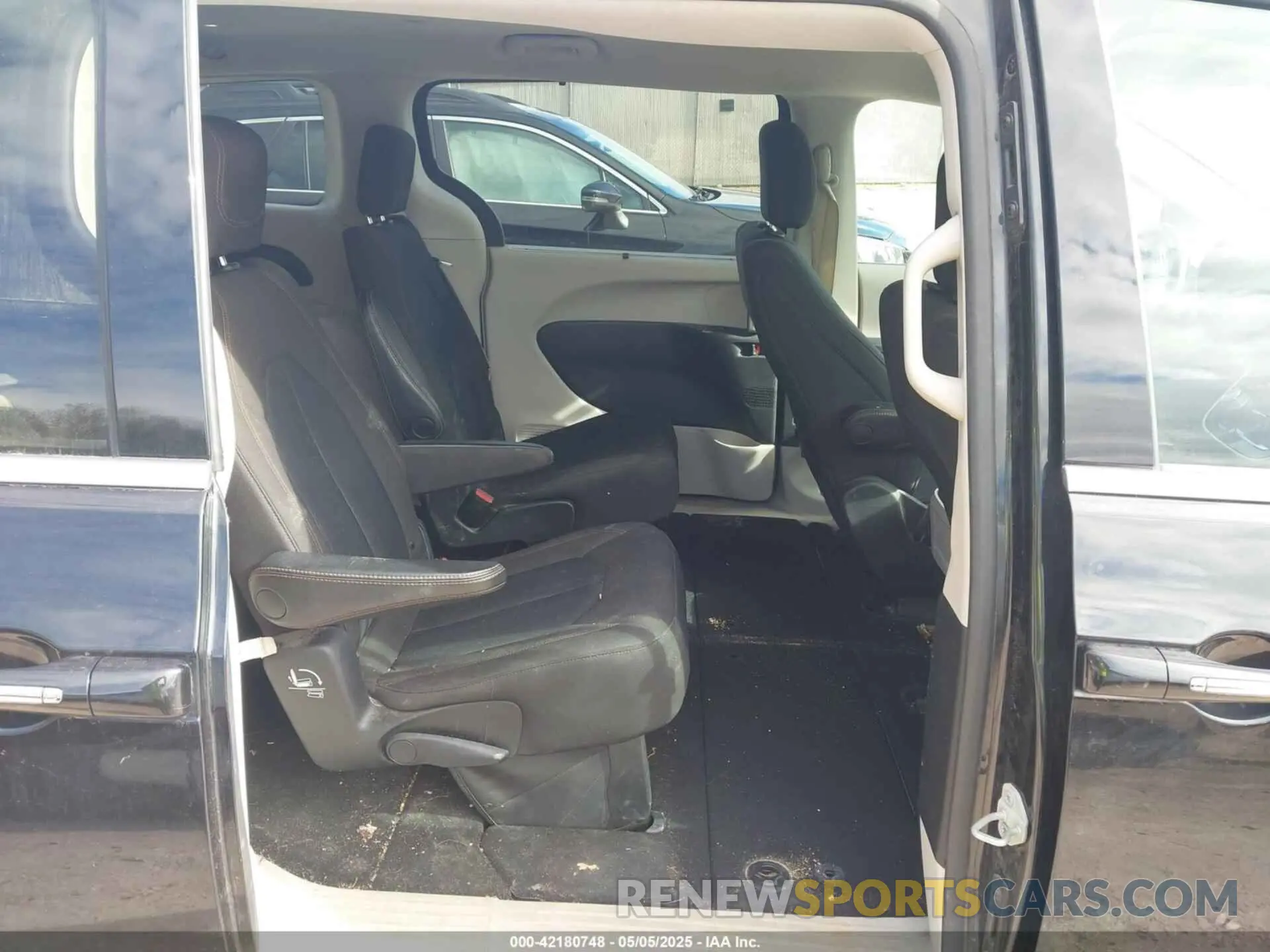8 fotografías del automóvil dañado 2C4RC1FG6LR205129 CHRYSLER PACIFICA 2020