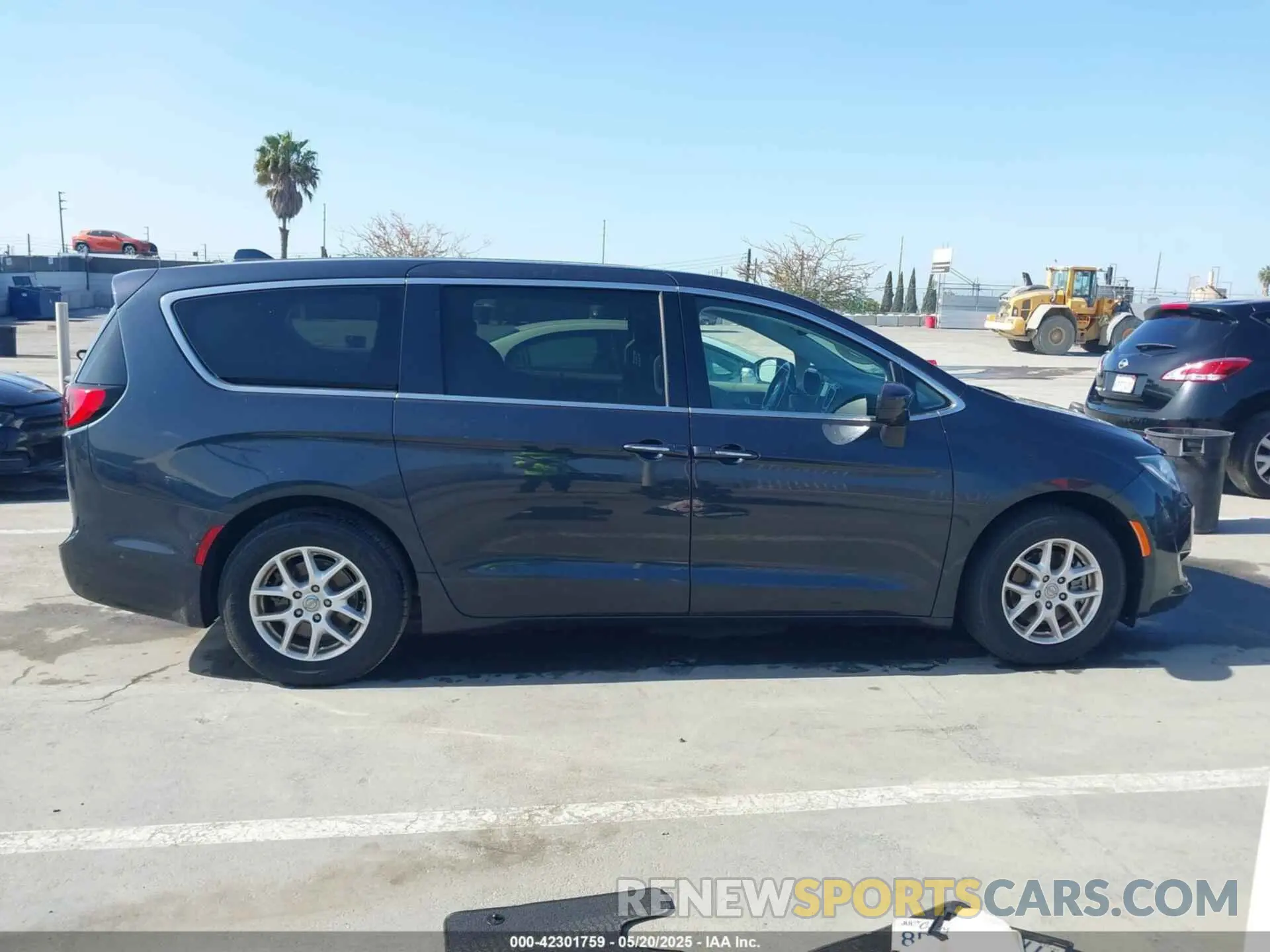 13 fotografías del automóvil dañado 2C4RC1FG7LR222666 CHRYSLER PACIFICA 2020
