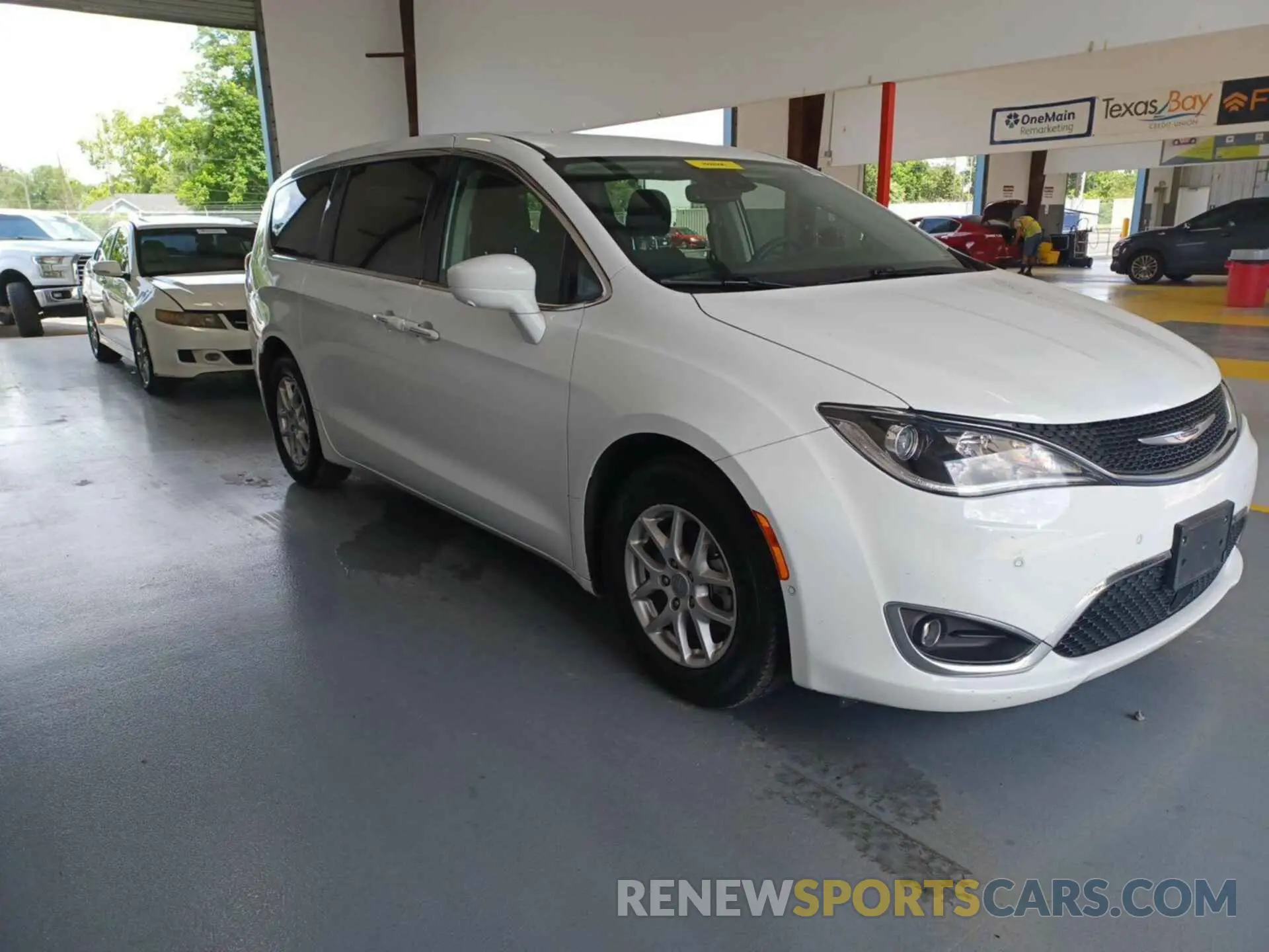 4 fotografías del automóvil dañado 2C4RC1FGXLR222662 CHRYSLER PACIFICA 2020