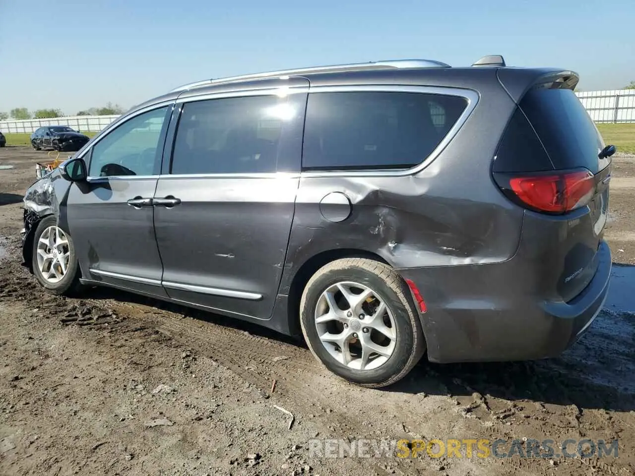 2 fotografías del automóvil dañado 2C4RC1GG0LR130720 CHRYSLER PACIFICA 2020