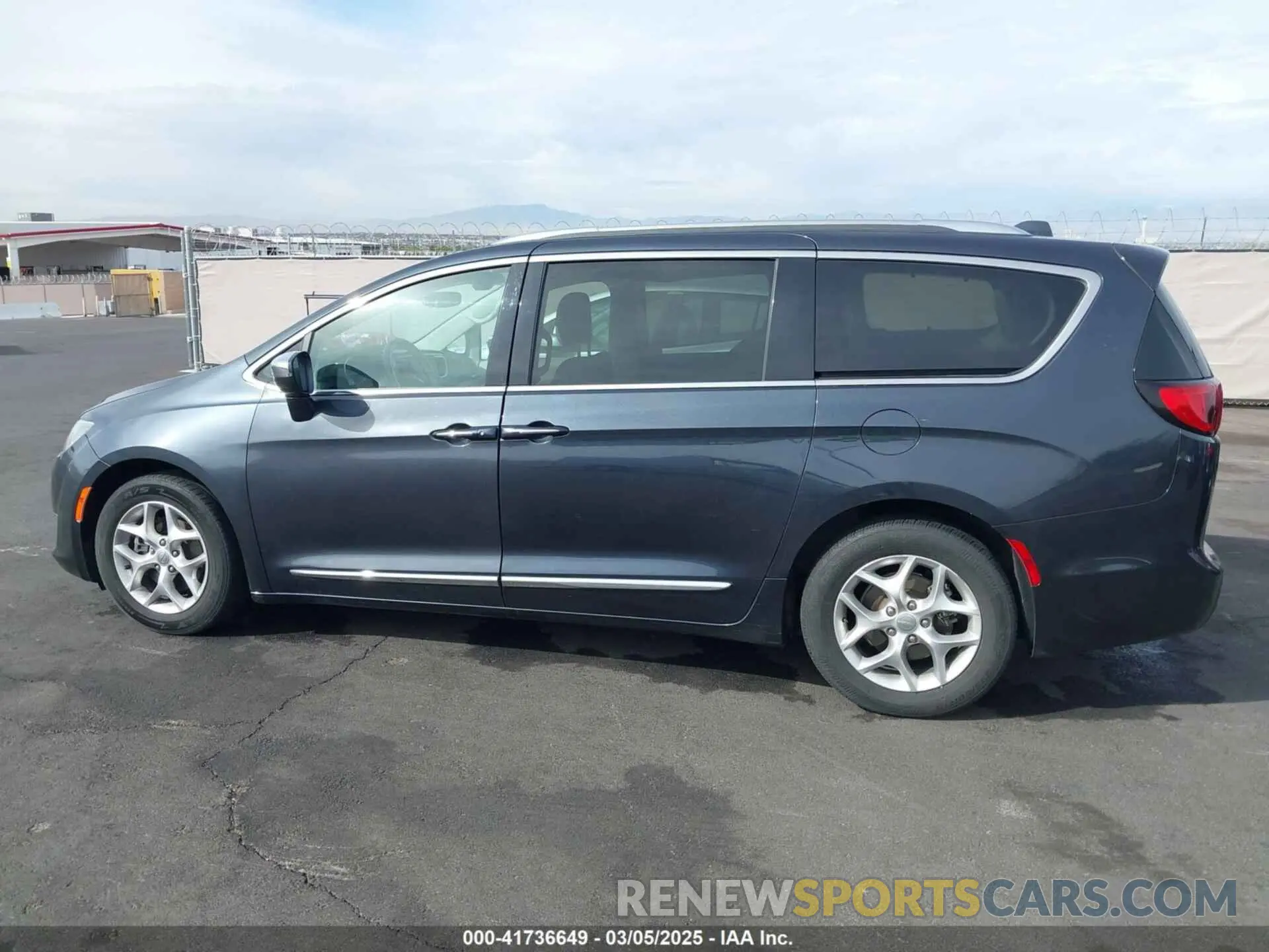 13 fotografías del automóvil dañado 2C4RC1GG4LR156463 CHRYSLER PACIFICA 2020