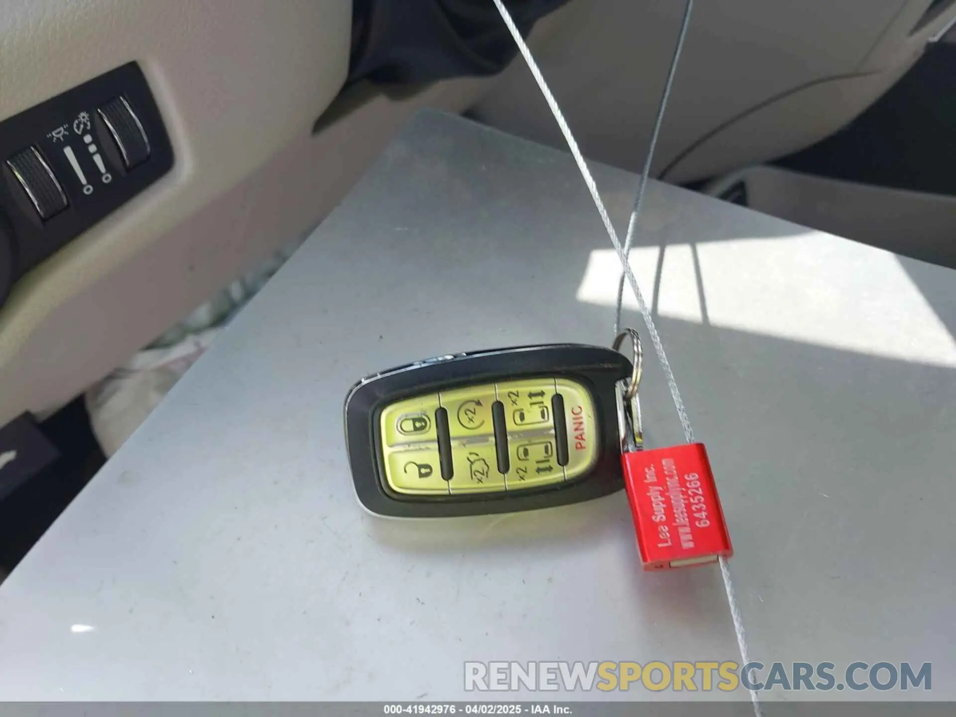11 fotografías del automóvil dañado 2C4RC1GG6LR130589 CHRYSLER PACIFICA 2020