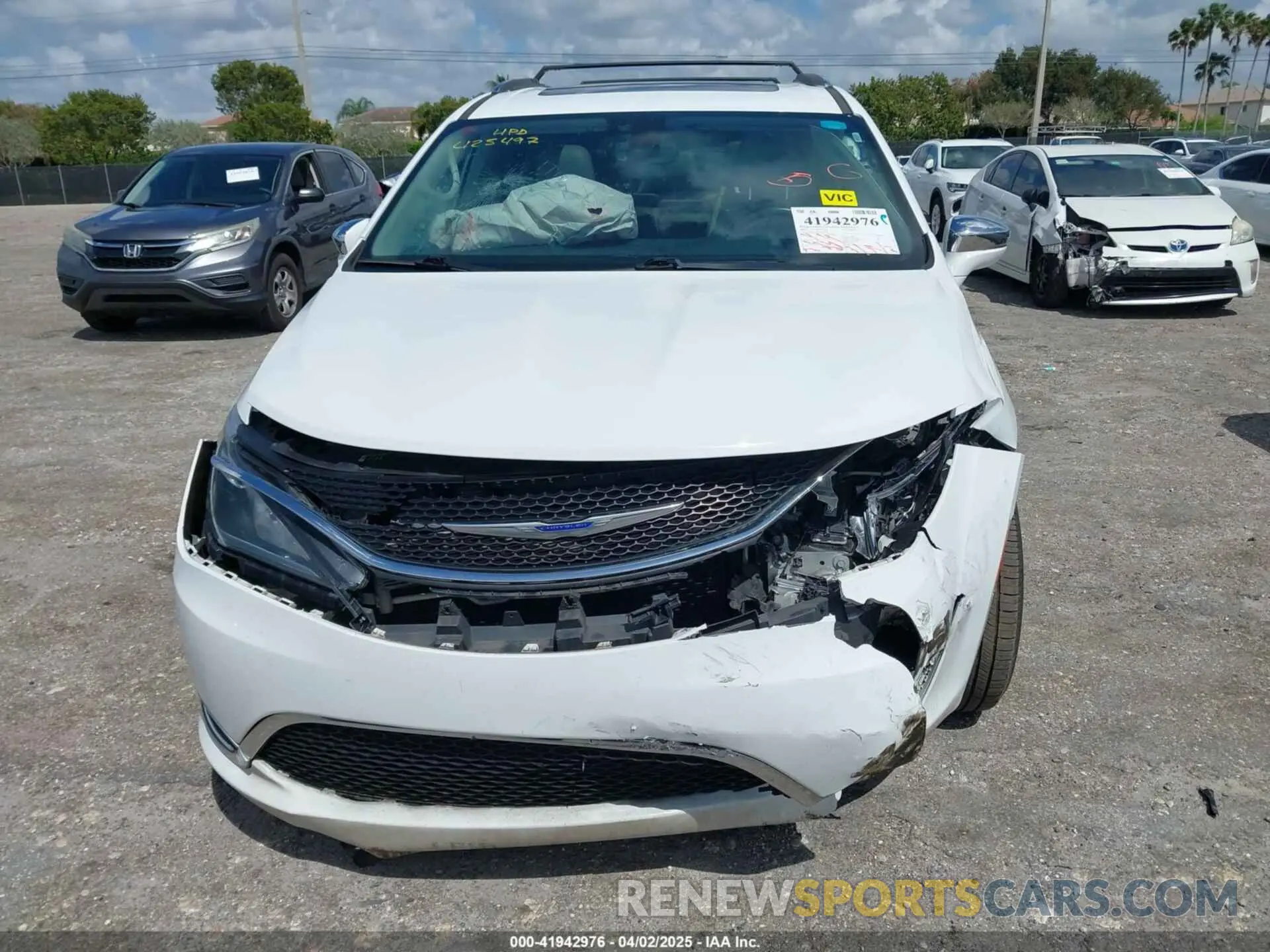 6 fotografías del automóvil dañado 2C4RC1GG6LR130589 CHRYSLER PACIFICA 2020