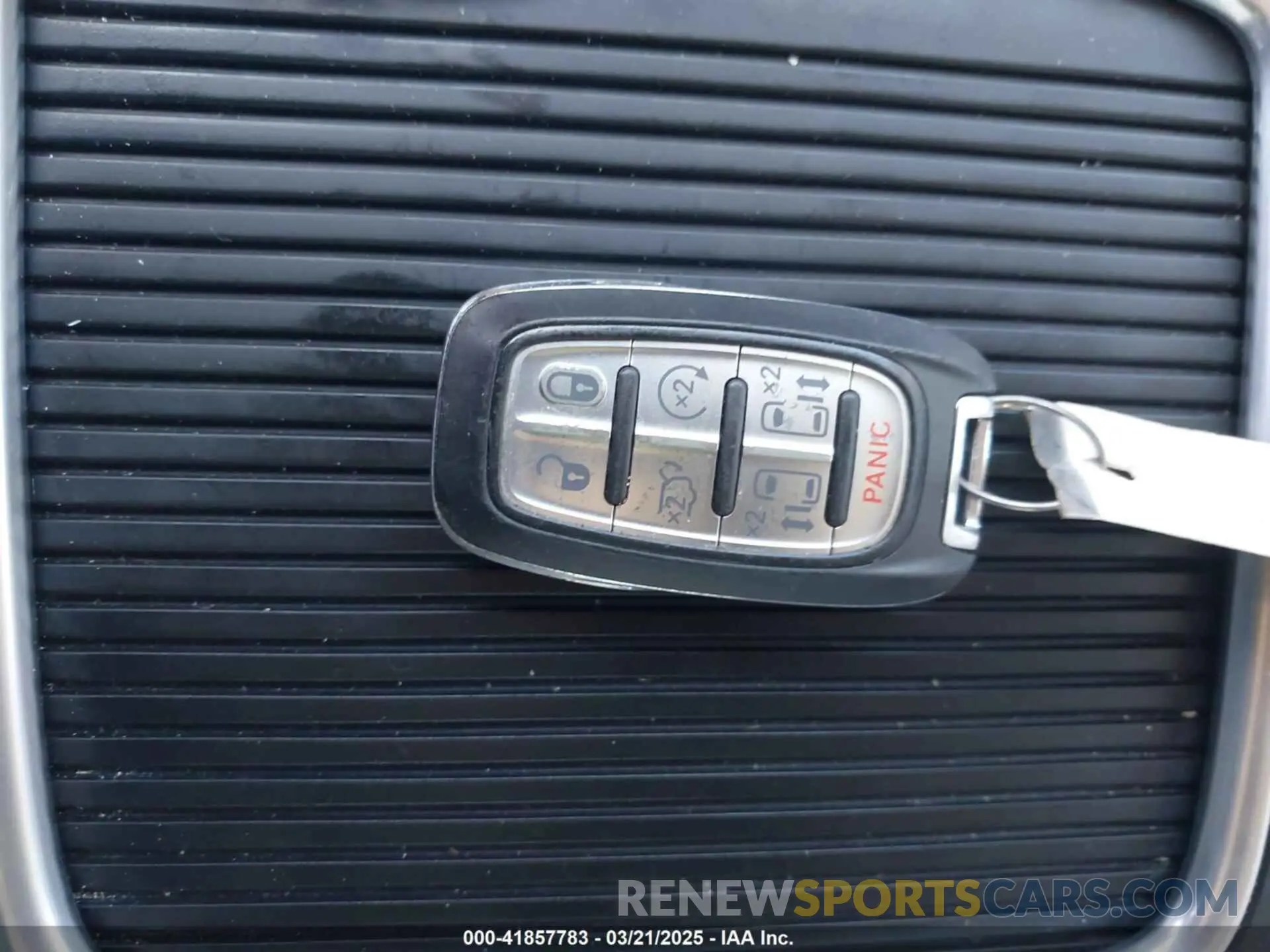 11 fotografías del automóvil dañado 2C4RC1GG9LR139786 CHRYSLER PACIFICA 2020
