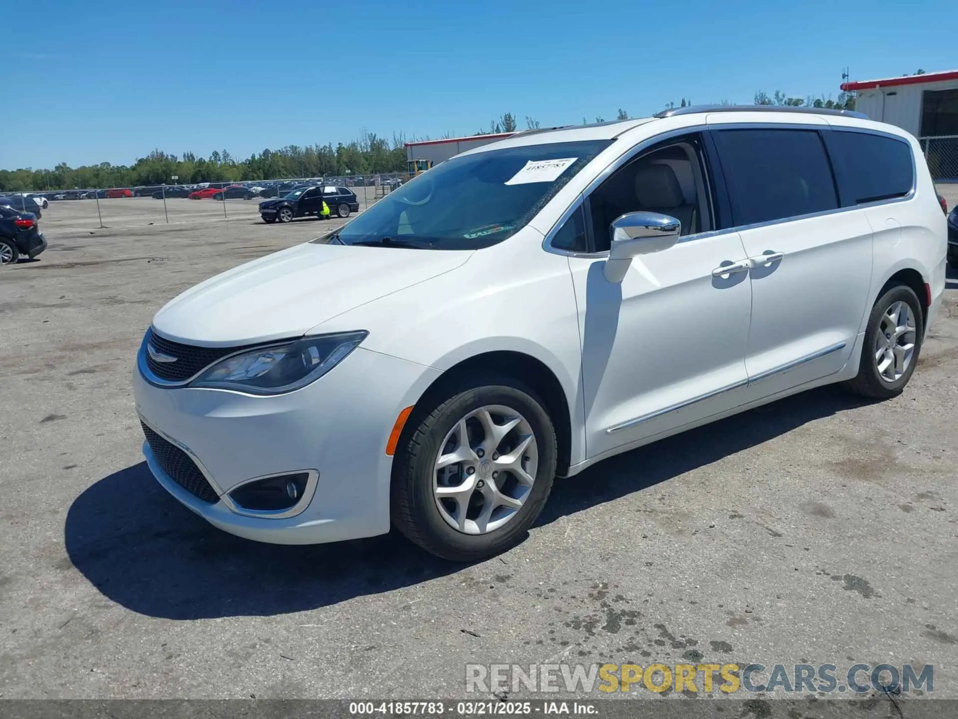 2 fotografías del automóvil dañado 2C4RC1GG9LR139786 CHRYSLER PACIFICA 2020