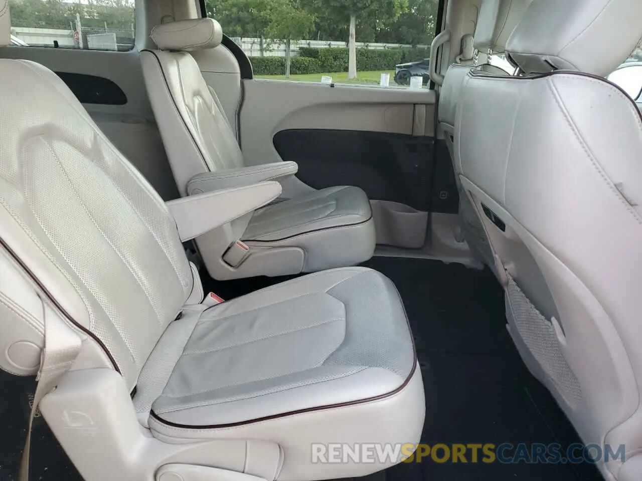 11 fotografías del automóvil dañado 2C4RC1GG9LR289428 CHRYSLER PACIFICA 2020