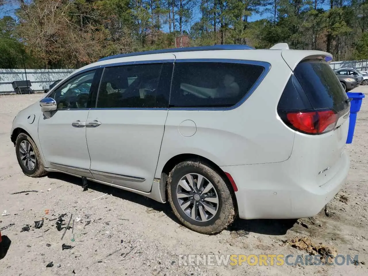 2 fotografías del automóvil dañado 2C4RC1N77LR263428 CHRYSLER PACIFICA 2020
