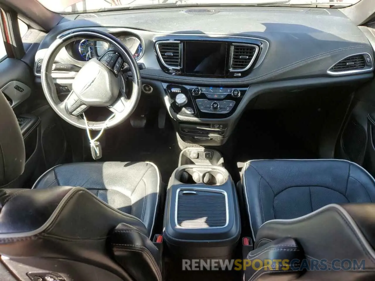 8 fotografías del automóvil dañado 2C4RC1N78LR277788 CHRYSLER PACIFICA 2020