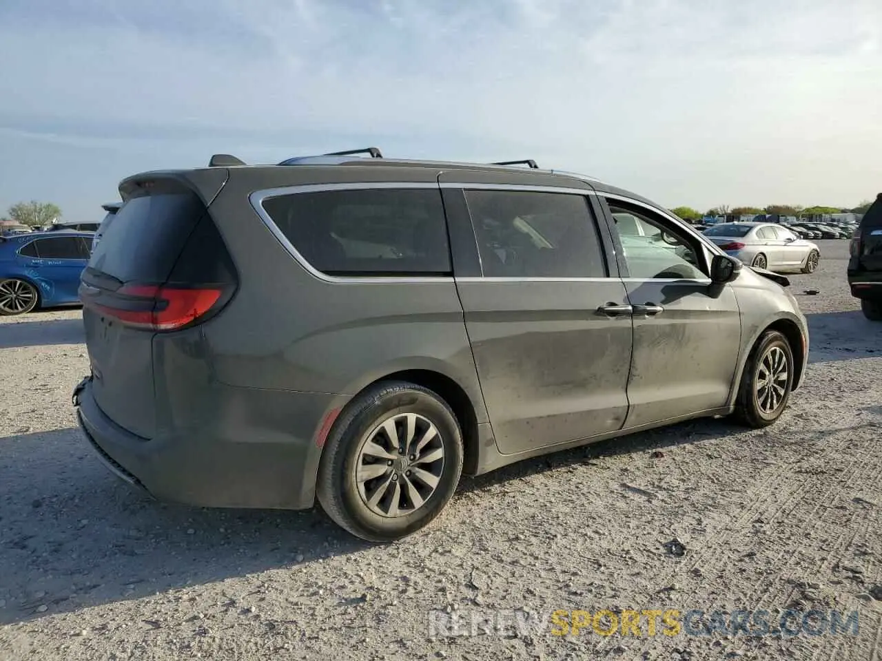 3 fotografías del automóvil dañado 2C4RC1BG0MR531595 CHRYSLER PACIFICA 2021