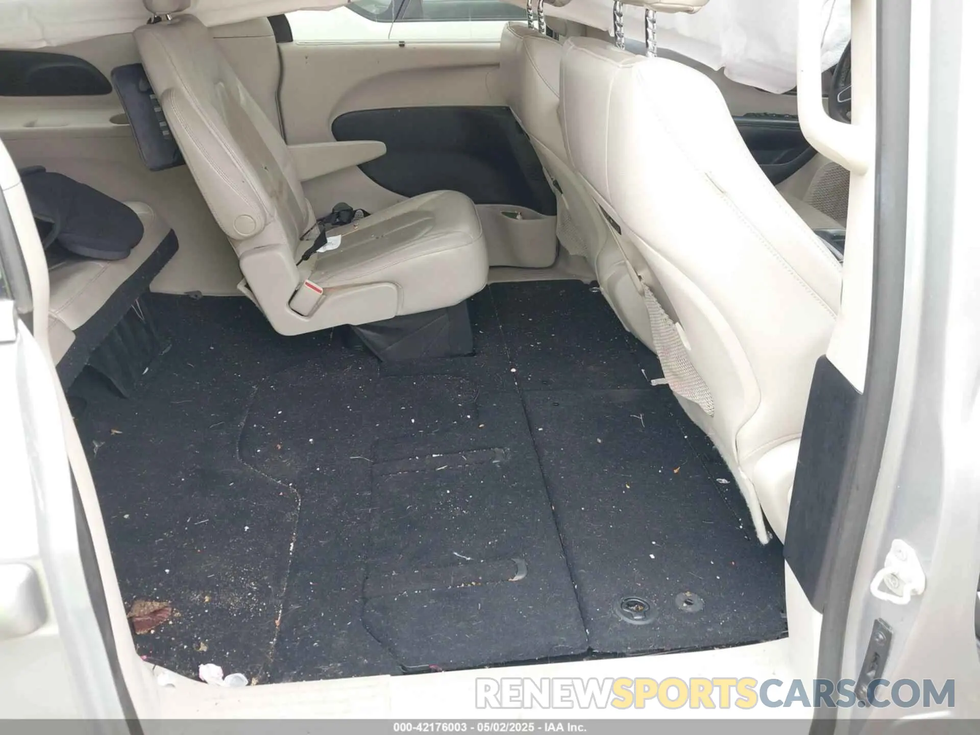 8 fotografías del automóvil dañado 2C4RC1BG0MR531936 CHRYSLER PACIFICA 2021