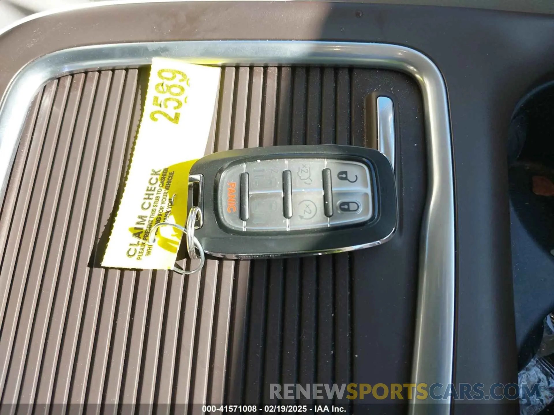 11 fotografías del automóvil dañado 2C4RC1BG1MR598884 CHRYSLER PACIFICA 2021