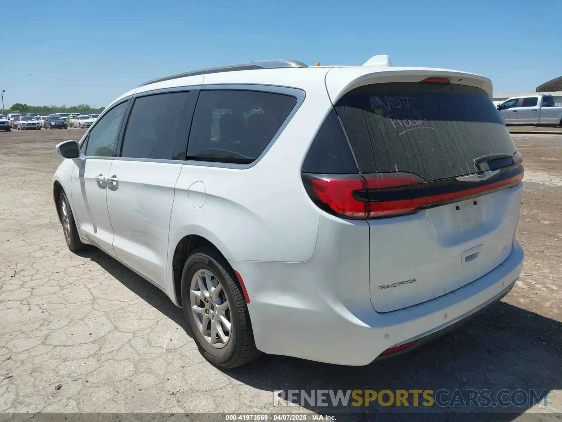 3 fotografías del automóvil dañado 2C4RC1BG2MR598201 CHRYSLER PACIFICA 2021
