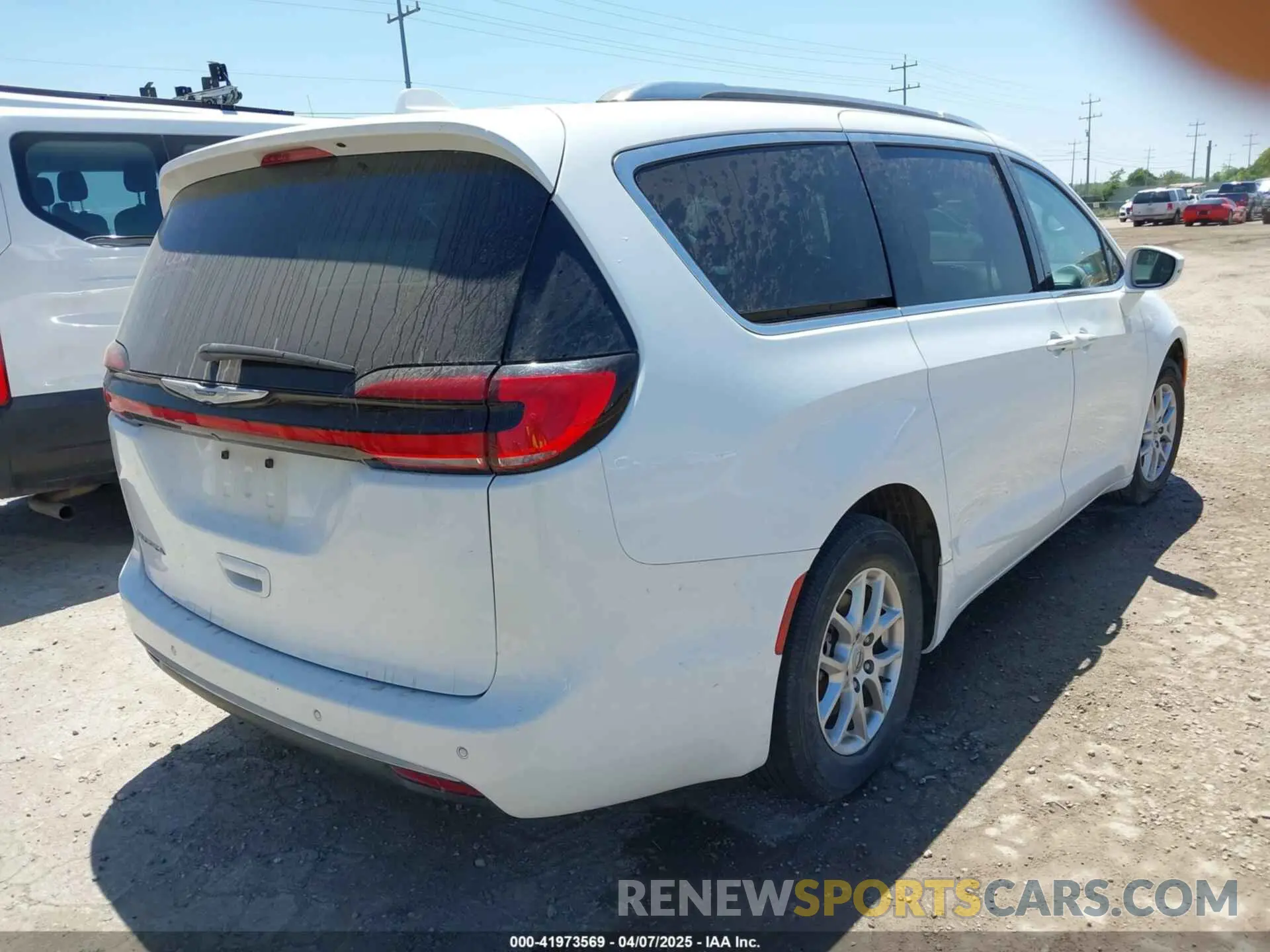 4 fotografías del automóvil dañado 2C4RC1BG2MR598201 CHRYSLER PACIFICA 2021