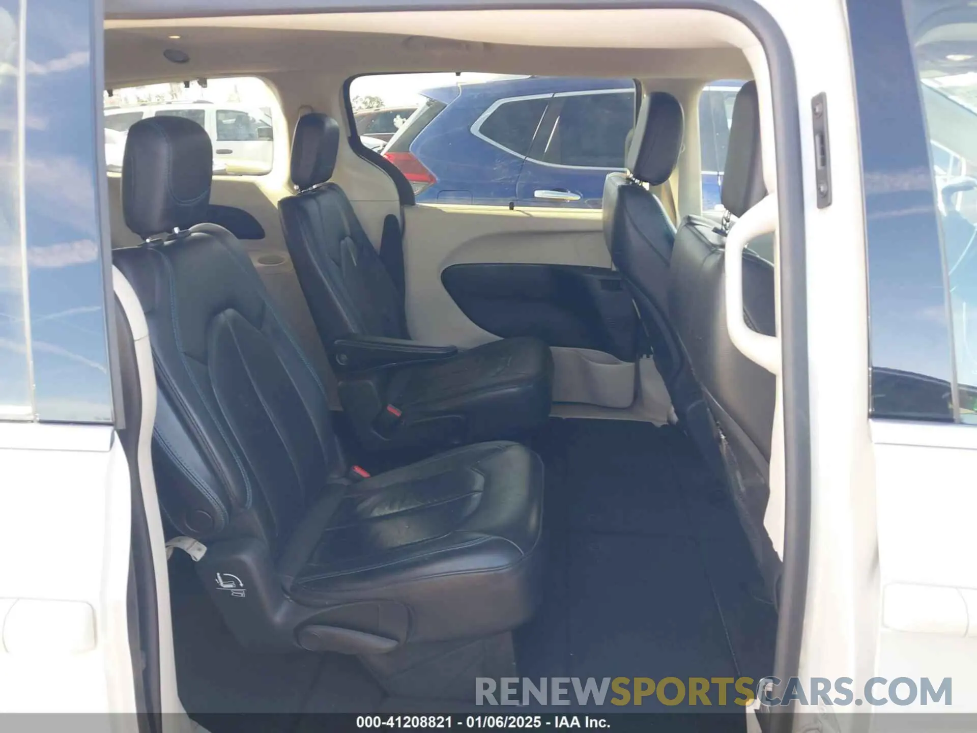 8 fotografías del automóvil dañado 2C4RC1BG3MR528397 CHRYSLER PACIFICA 2021