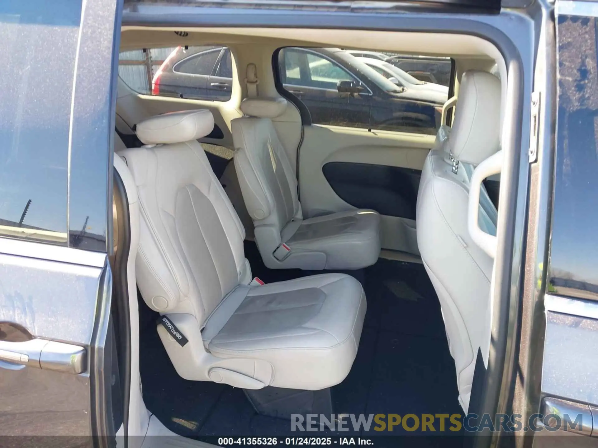 8 fotografías del automóvil dañado 2C4RC1BG3MR531932 CHRYSLER PACIFICA 2021