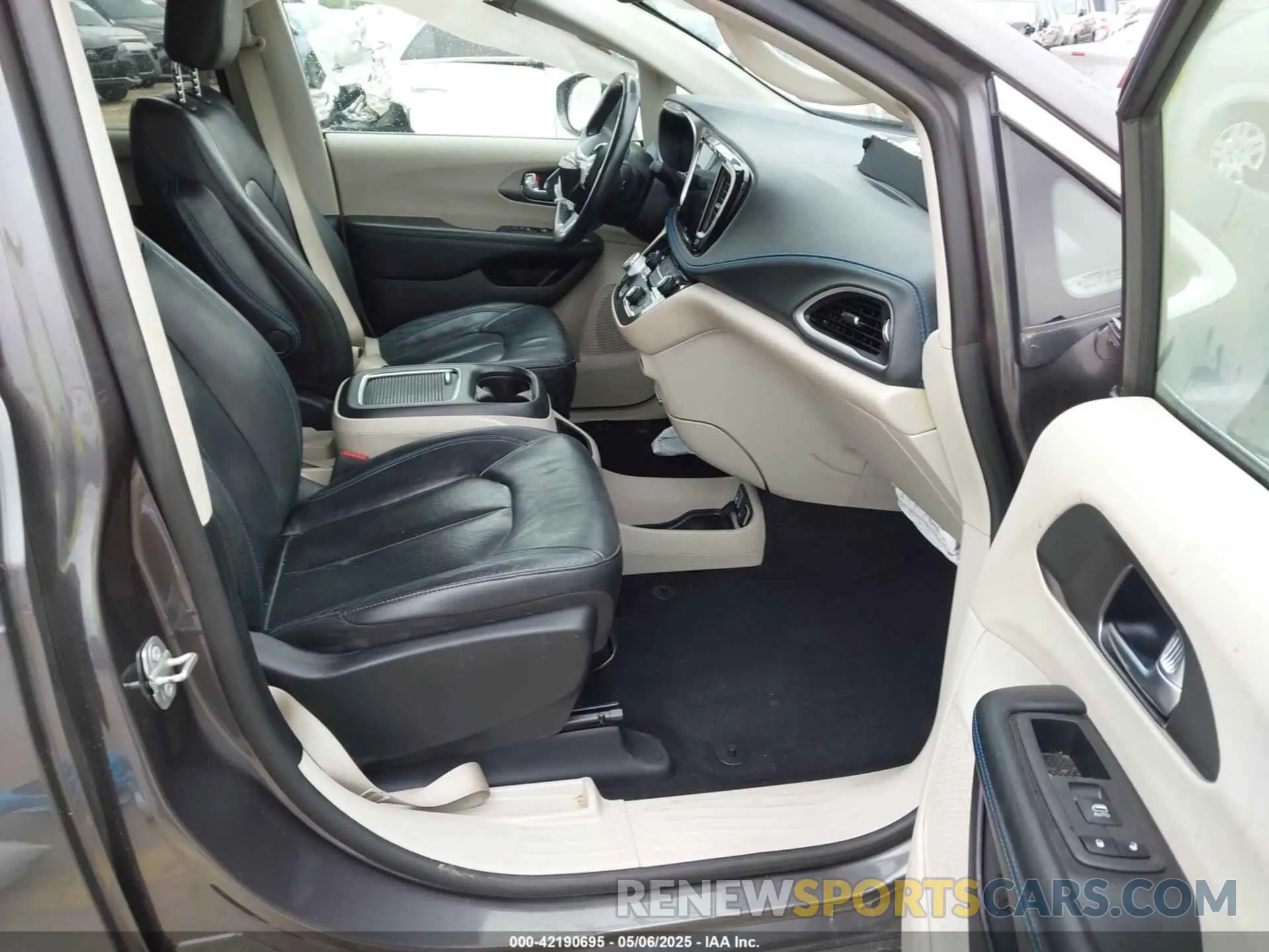 5 fotografías del automóvil dañado 2C4RC1BG3MR574439 CHRYSLER PACIFICA 2021