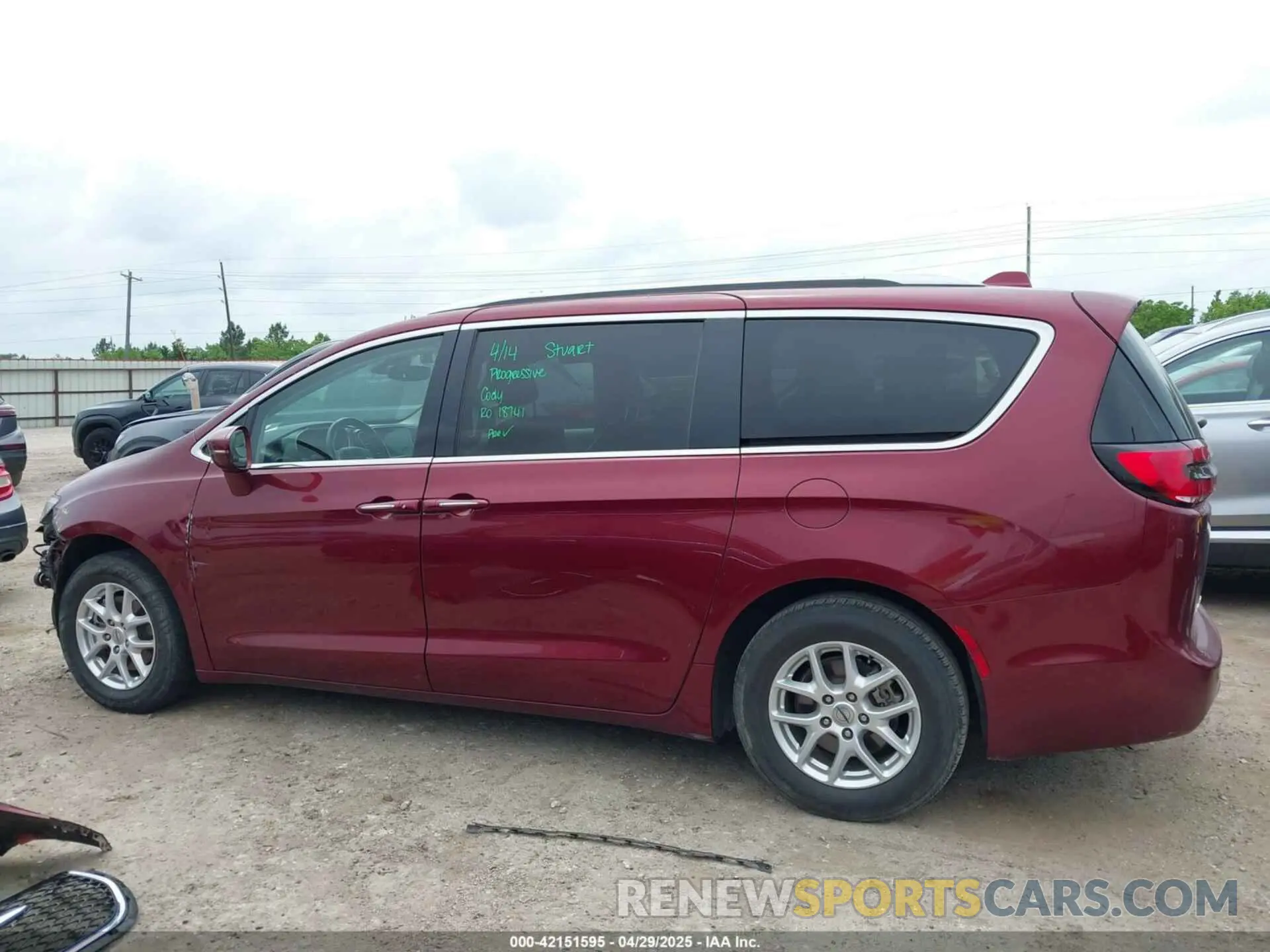 15 fotografías del automóvil dañado 2C4RC1BG3MR575154 CHRYSLER PACIFICA 2021