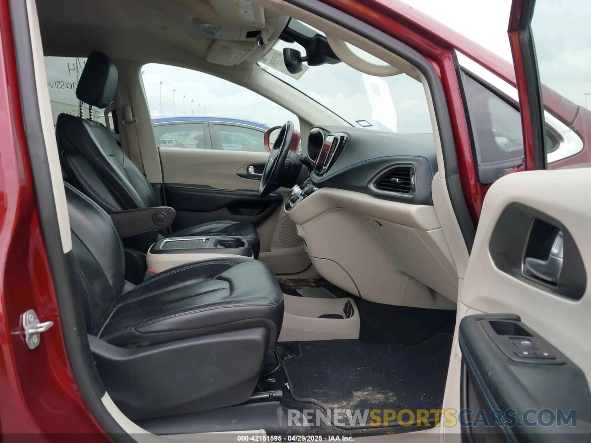 5 fotografías del automóvil dañado 2C4RC1BG3MR575154 CHRYSLER PACIFICA 2021