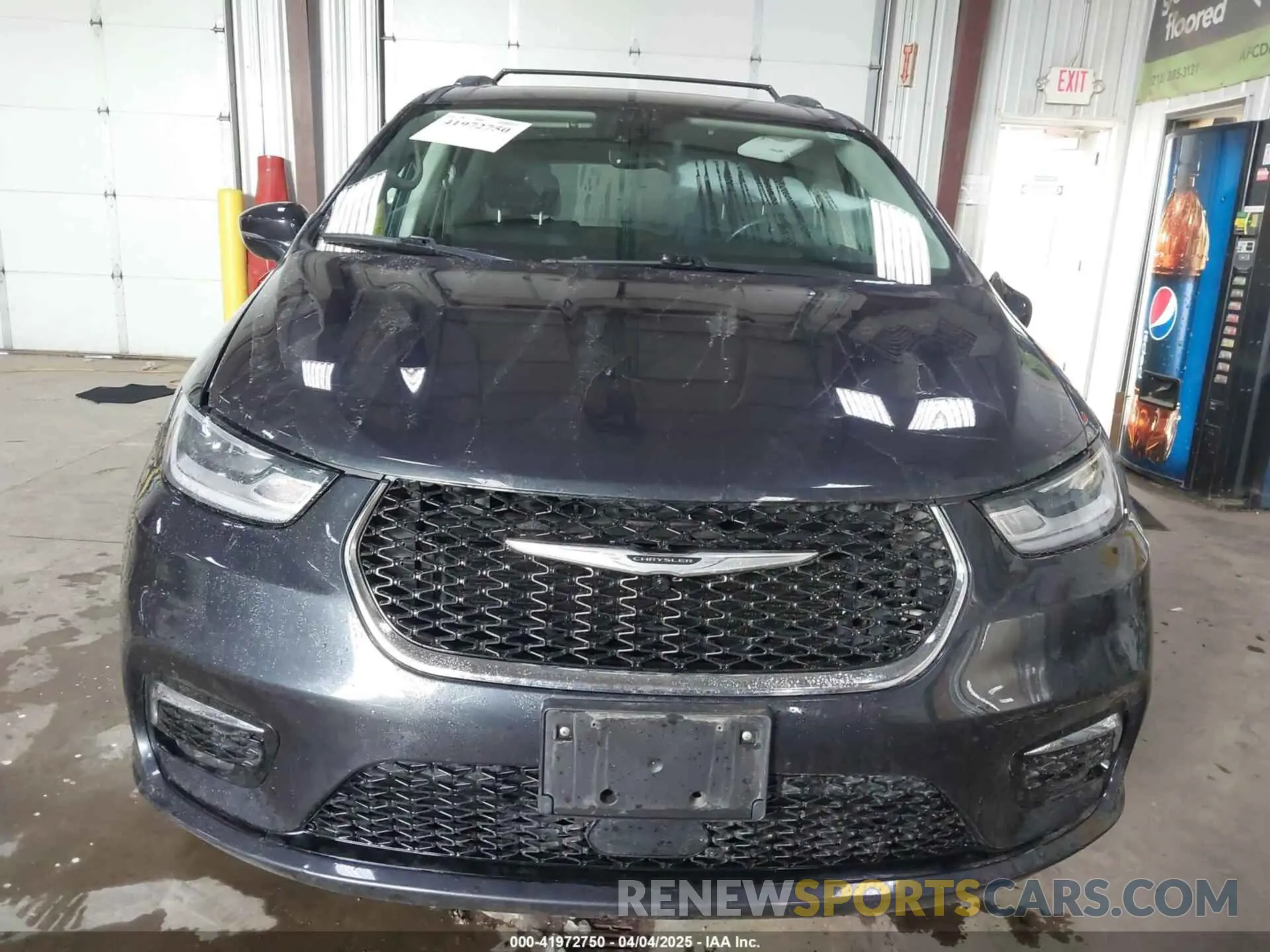 12 fotografías del automóvil dañado 2C4RC1BG5MR588987 CHRYSLER PACIFICA 2021