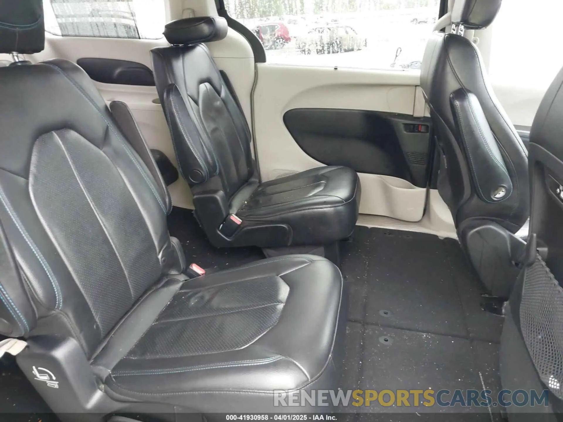 8 fotografías del automóvil dañado 2C4RC1BG6MR528734 CHRYSLER PACIFICA 2021