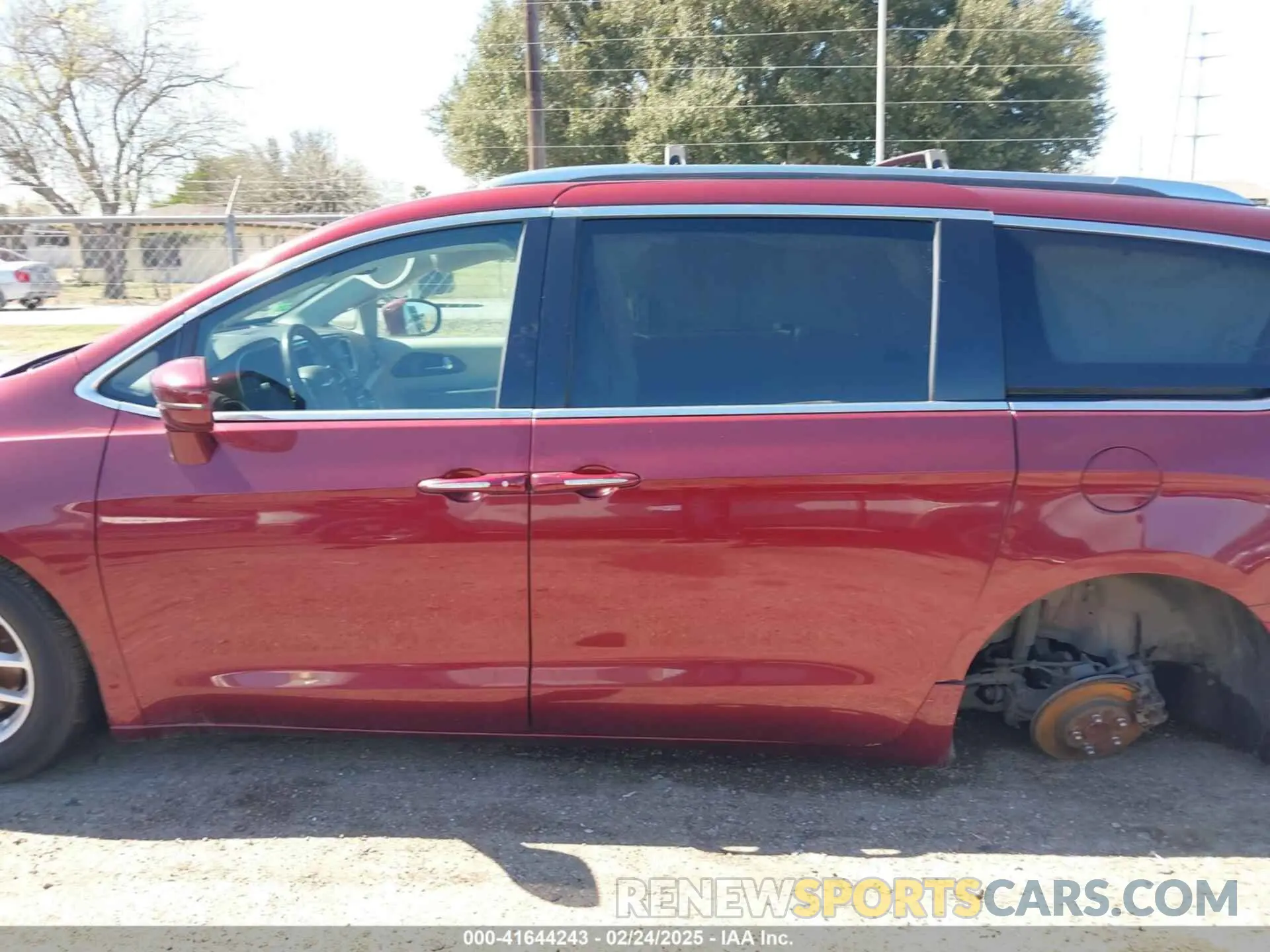 15 fotografías del automóvil dañado 2C4RC1BG6MR601455 CHRYSLER PACIFICA 2021