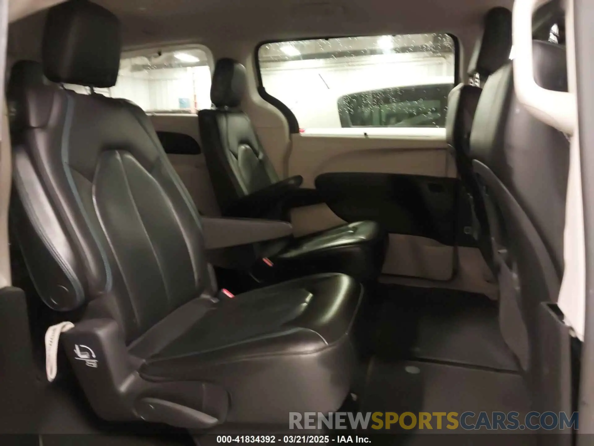 8 fotografías del automóvil dañado 2C4RC1BG7MR531772 CHRYSLER PACIFICA 2021