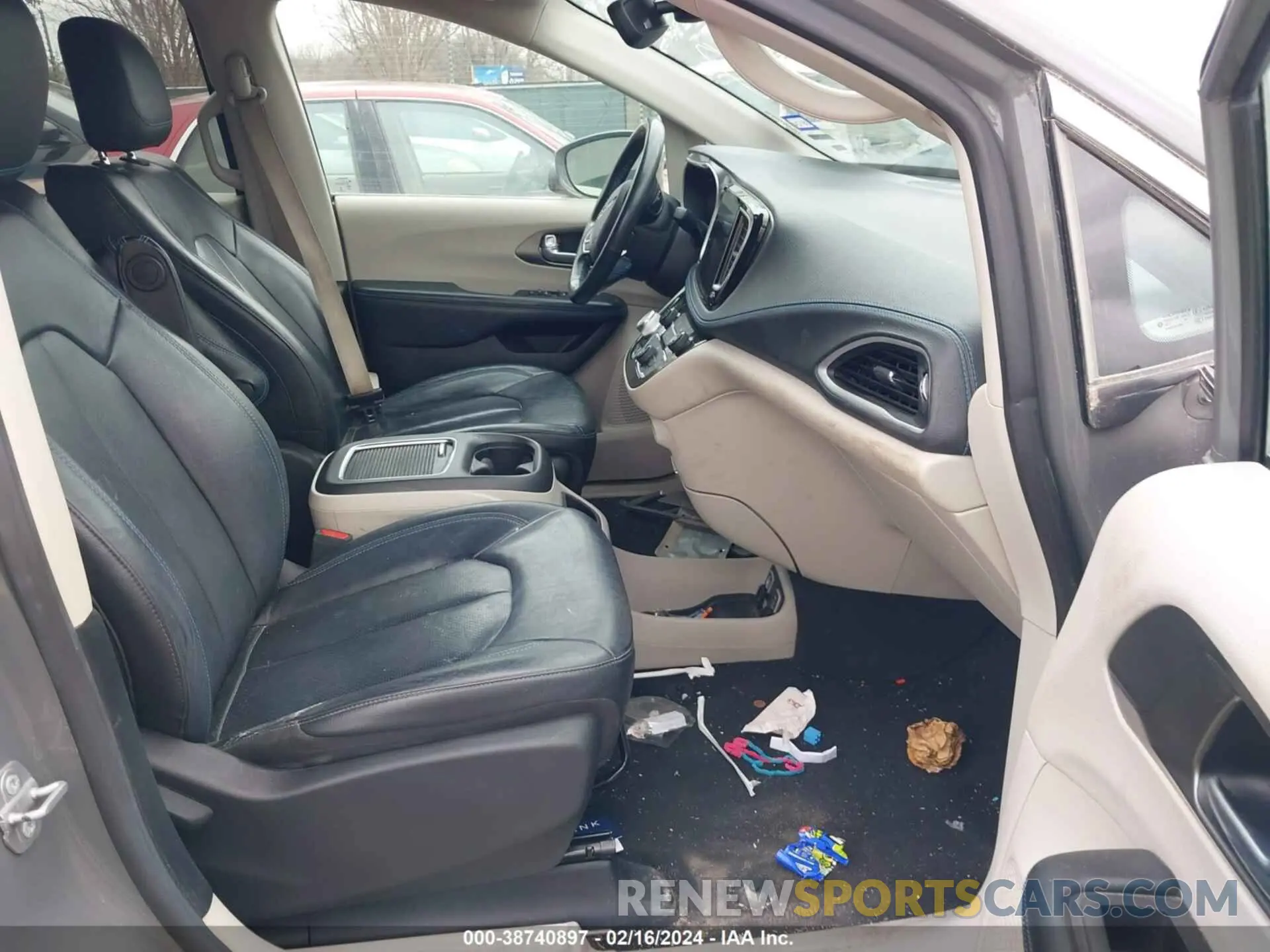 5 fotografías del automóvil dañado 2C4RC1BG8MR546765 CHRYSLER PACIFICA 2021