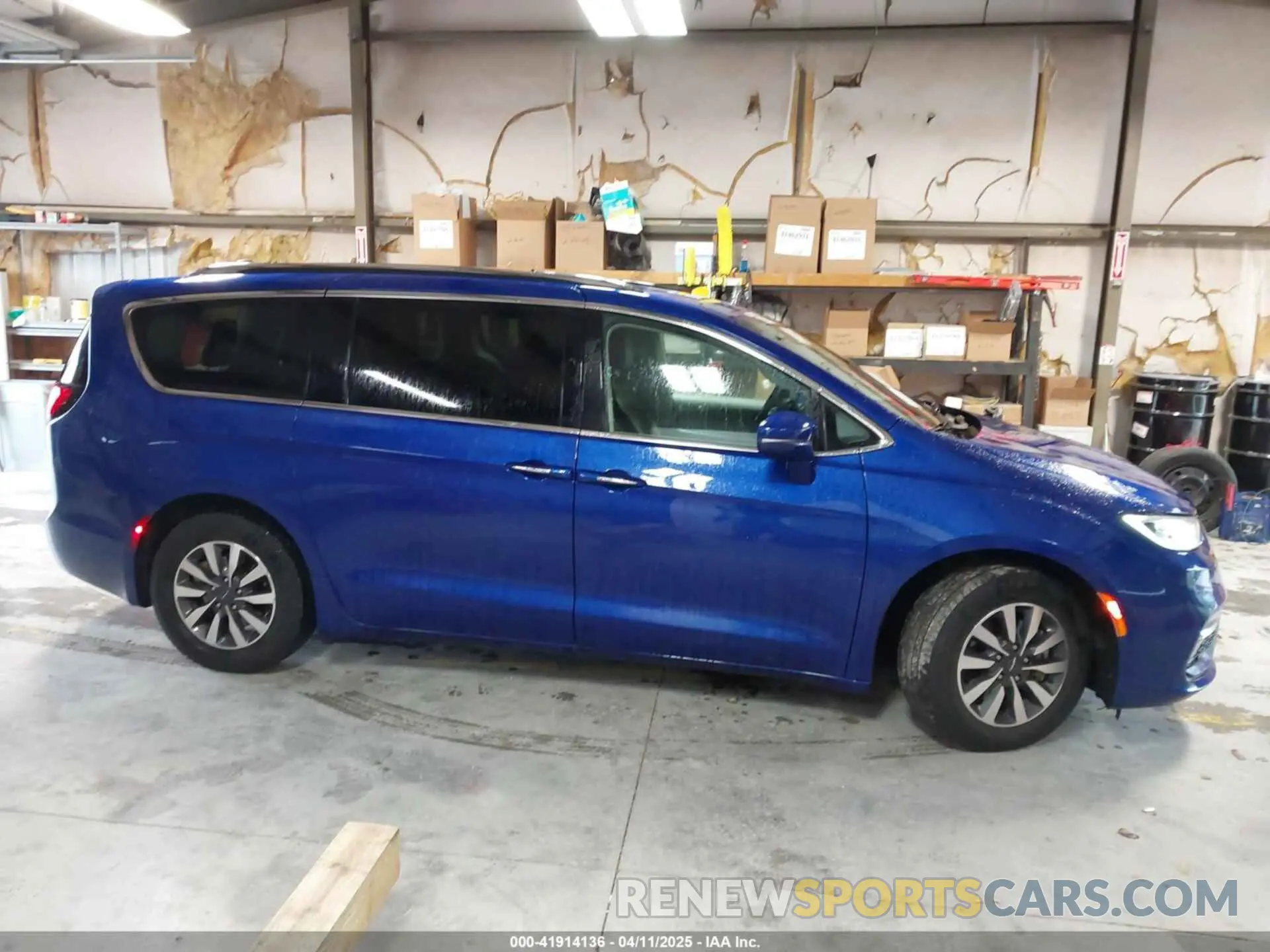 13 fotografías del automóvil dañado 2C4RC1BGXMR503108 CHRYSLER PACIFICA 2021