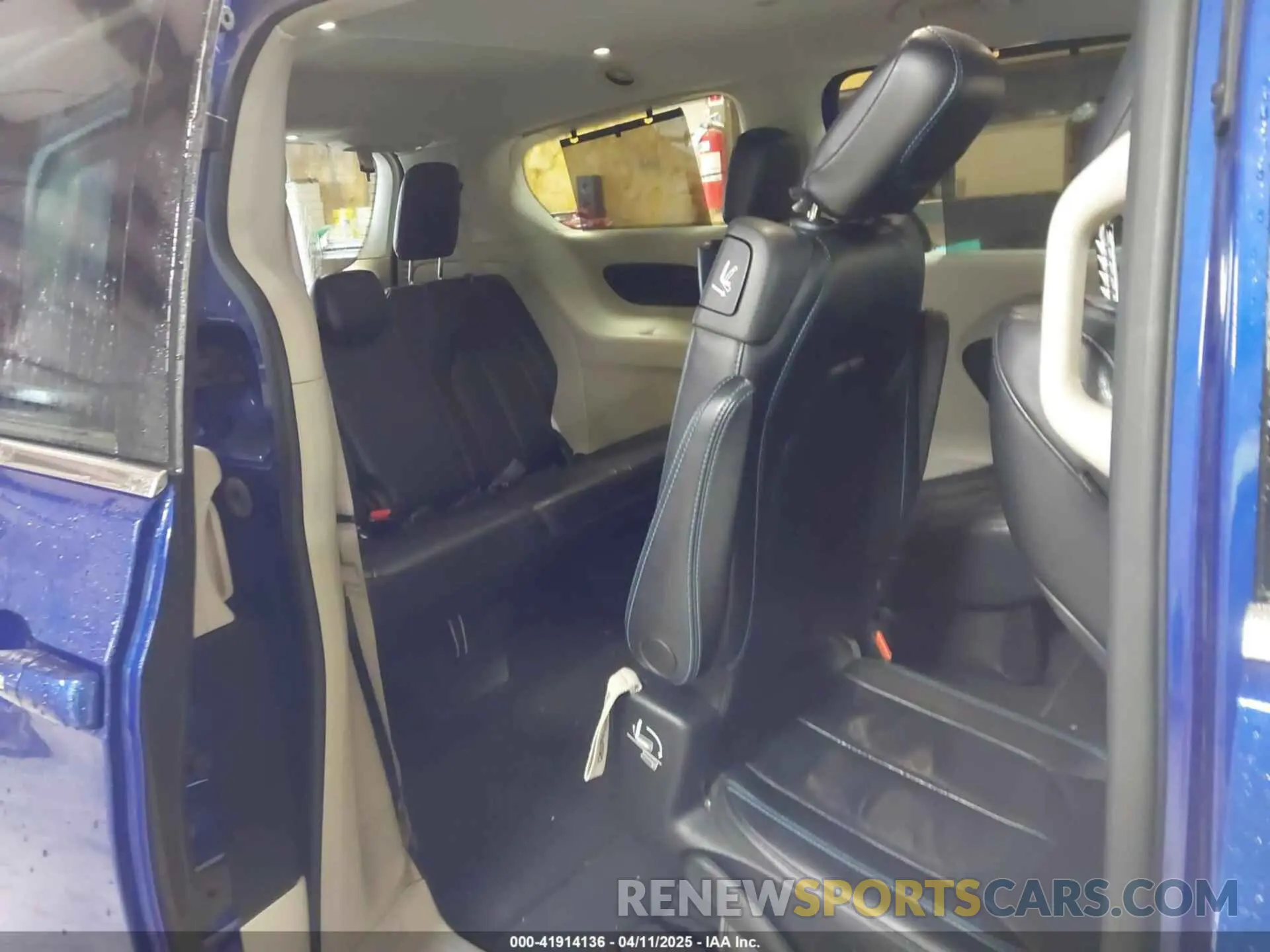 8 fotografías del automóvil dañado 2C4RC1BGXMR503108 CHRYSLER PACIFICA 2021